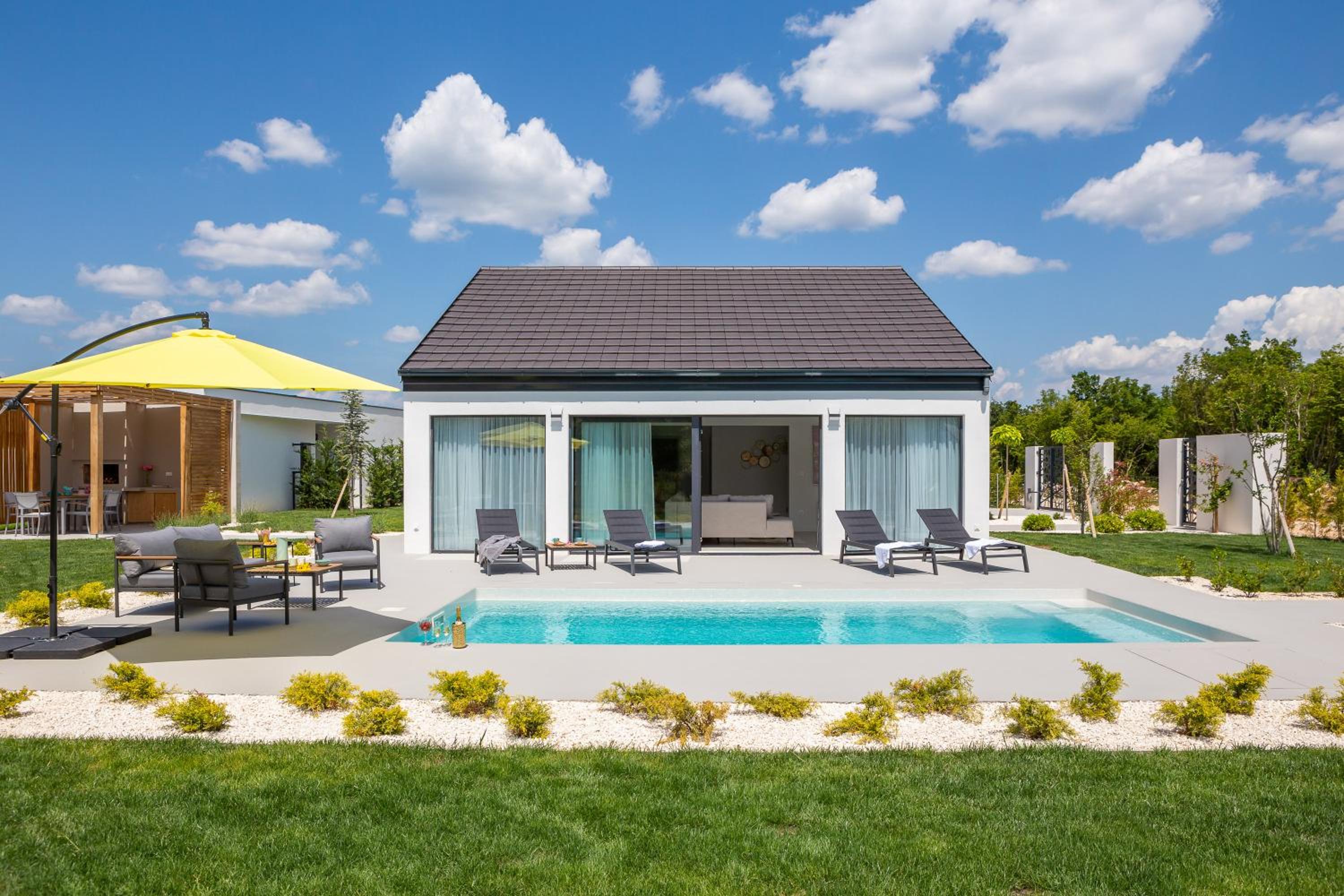 Villa with Private Pool photo 3