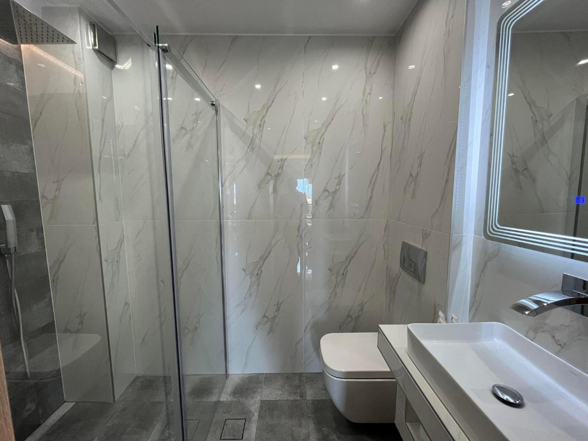 One-Bedroom House - Photo 23