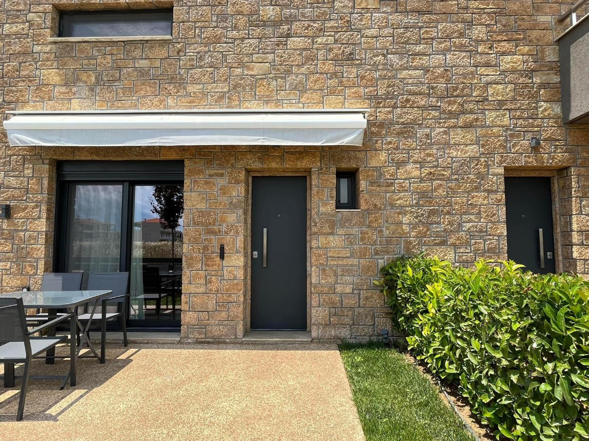 One-Bedroom House photo 3