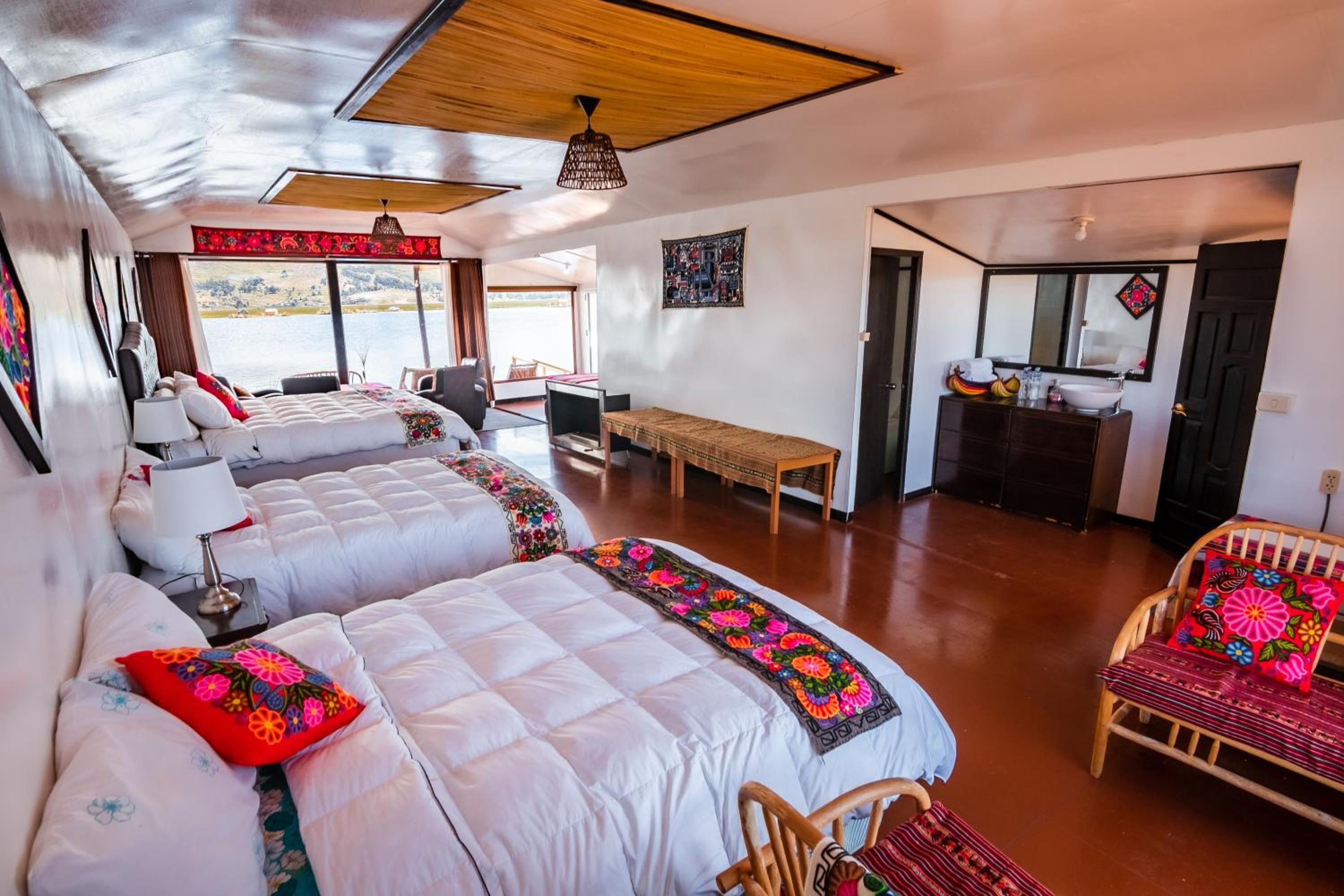 Triple Room With Lake View photo 2