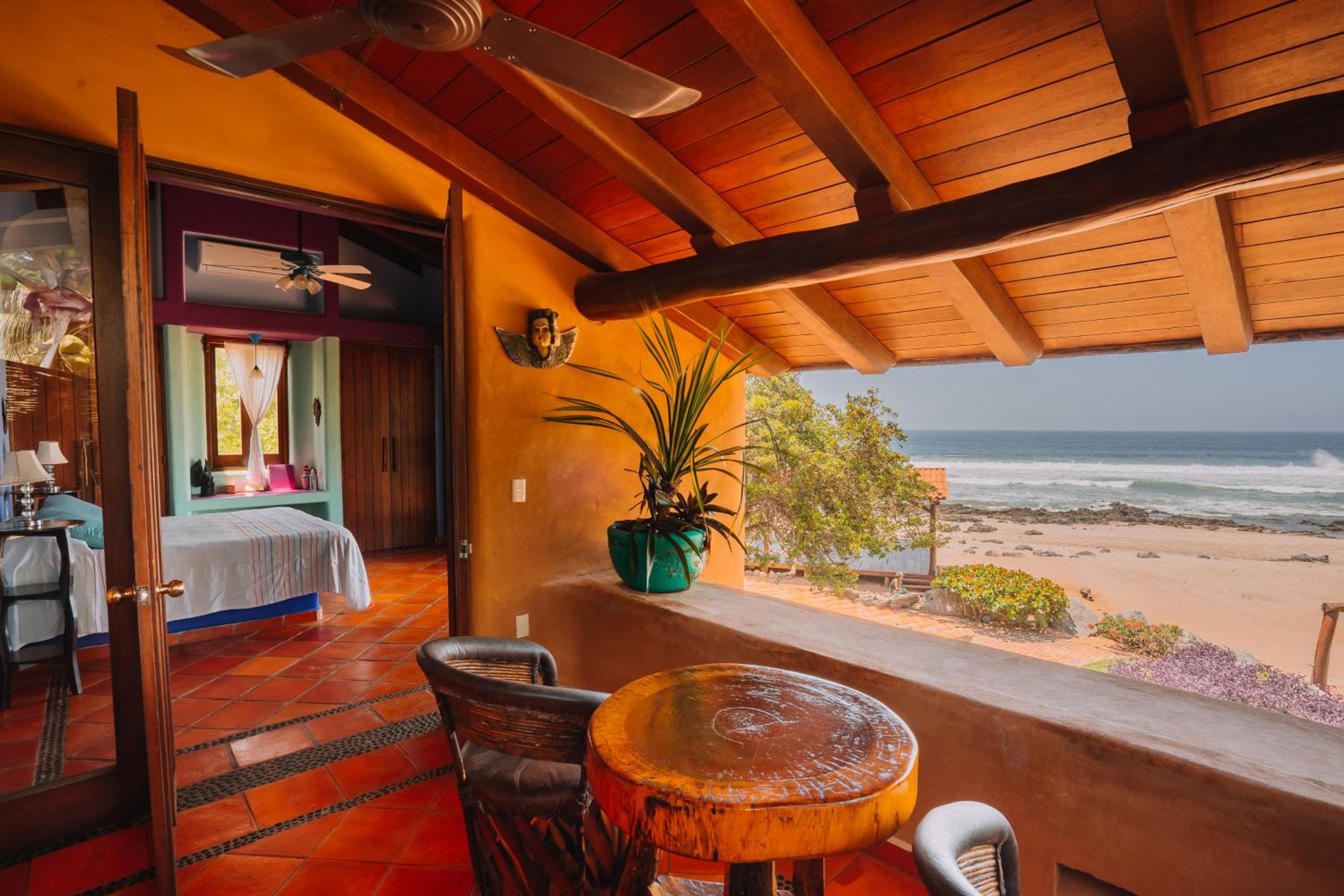 King Suite with Ocean View - Photo 4