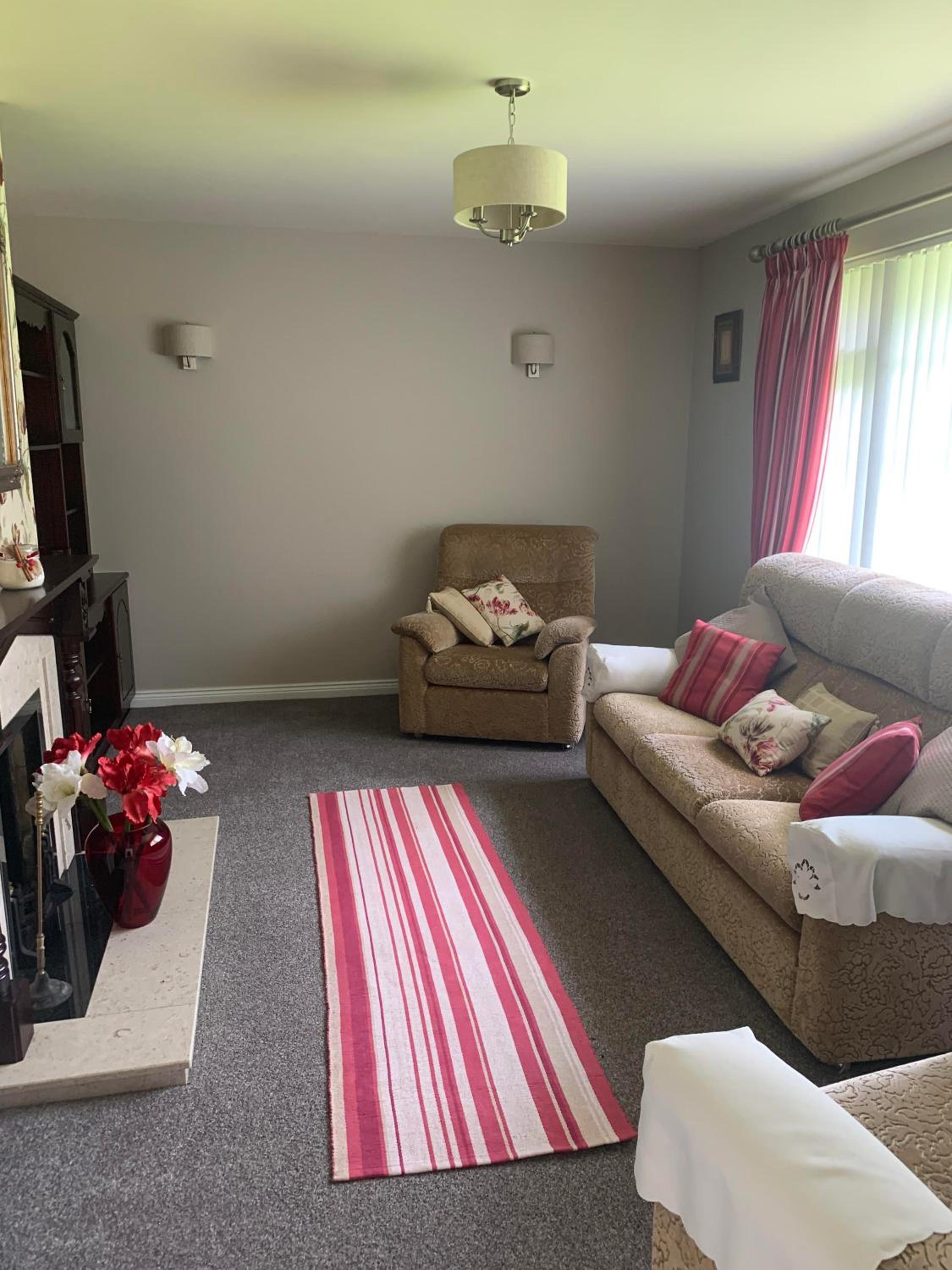 Three-Bedroom House photo 2