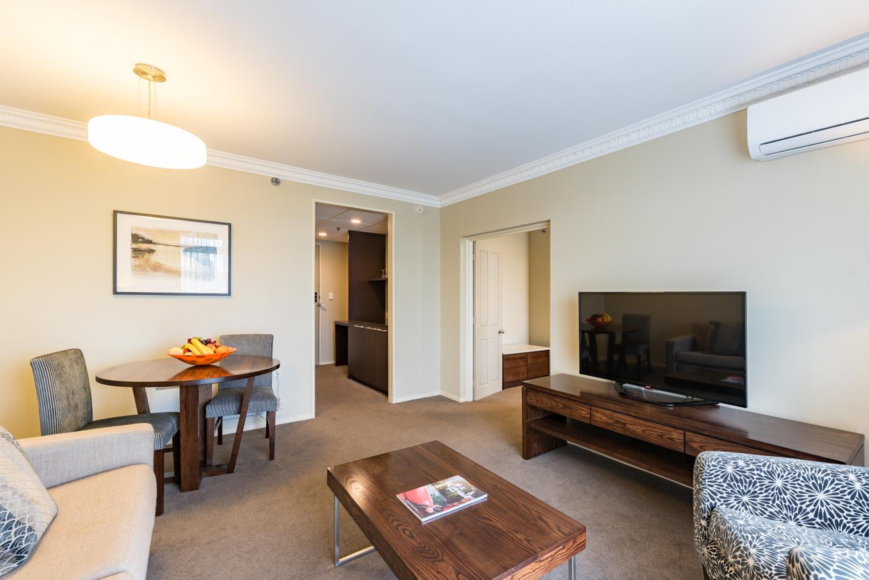 Junior Suite thumbnail 6
