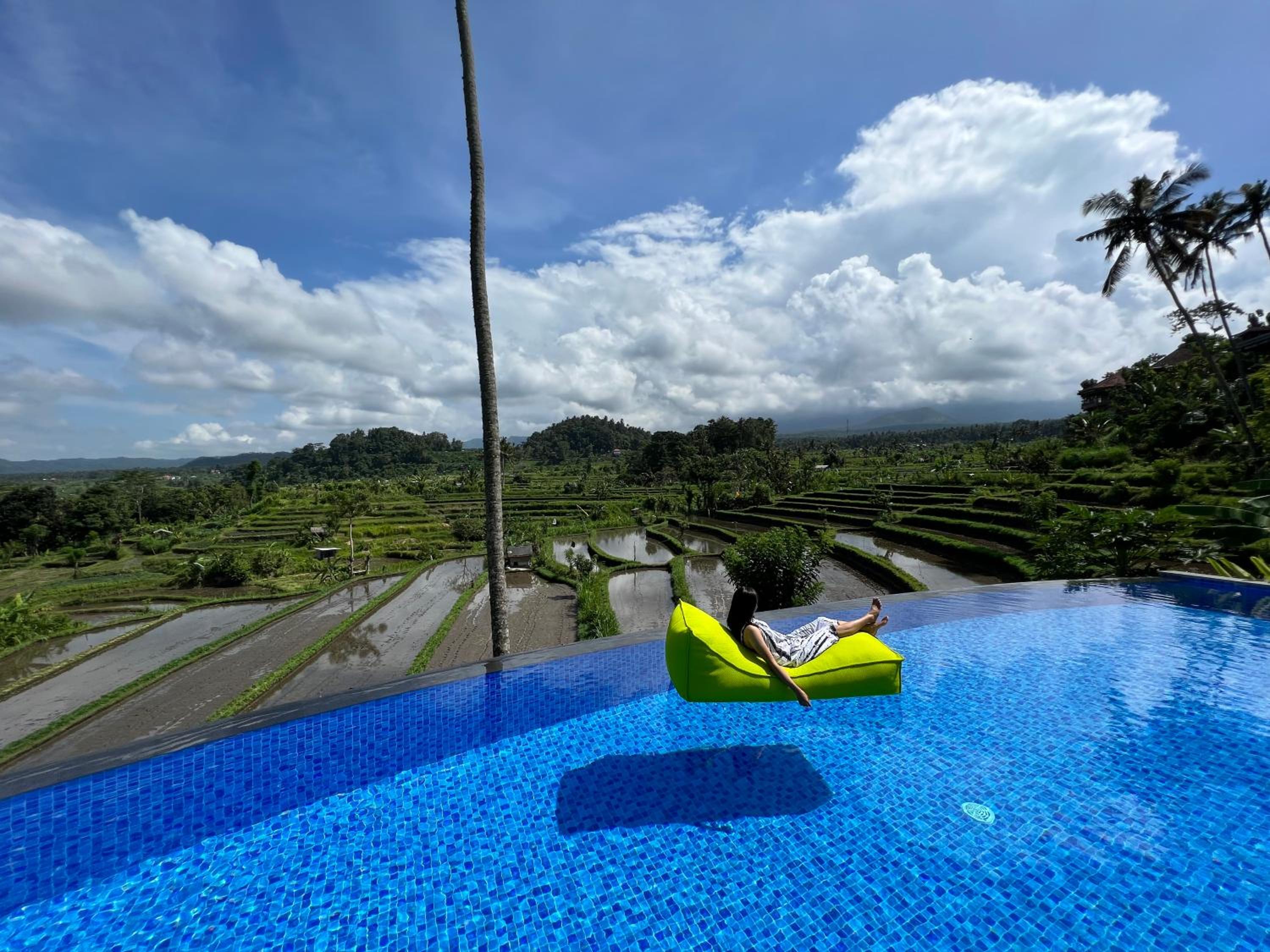 One-Bedroom Villa with Pool View - Photo 17