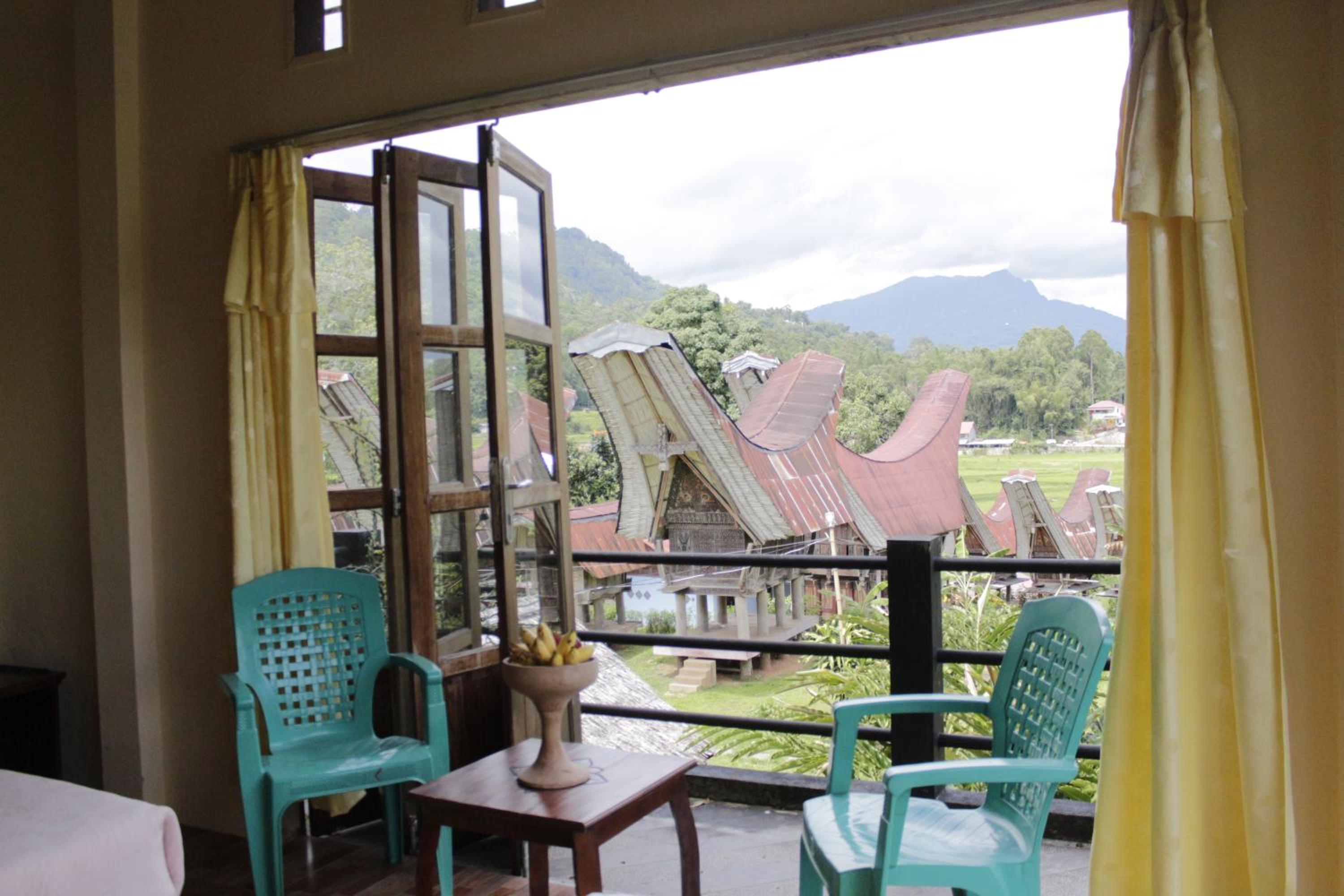 Deluxe Twin Room with Balcony photo 3