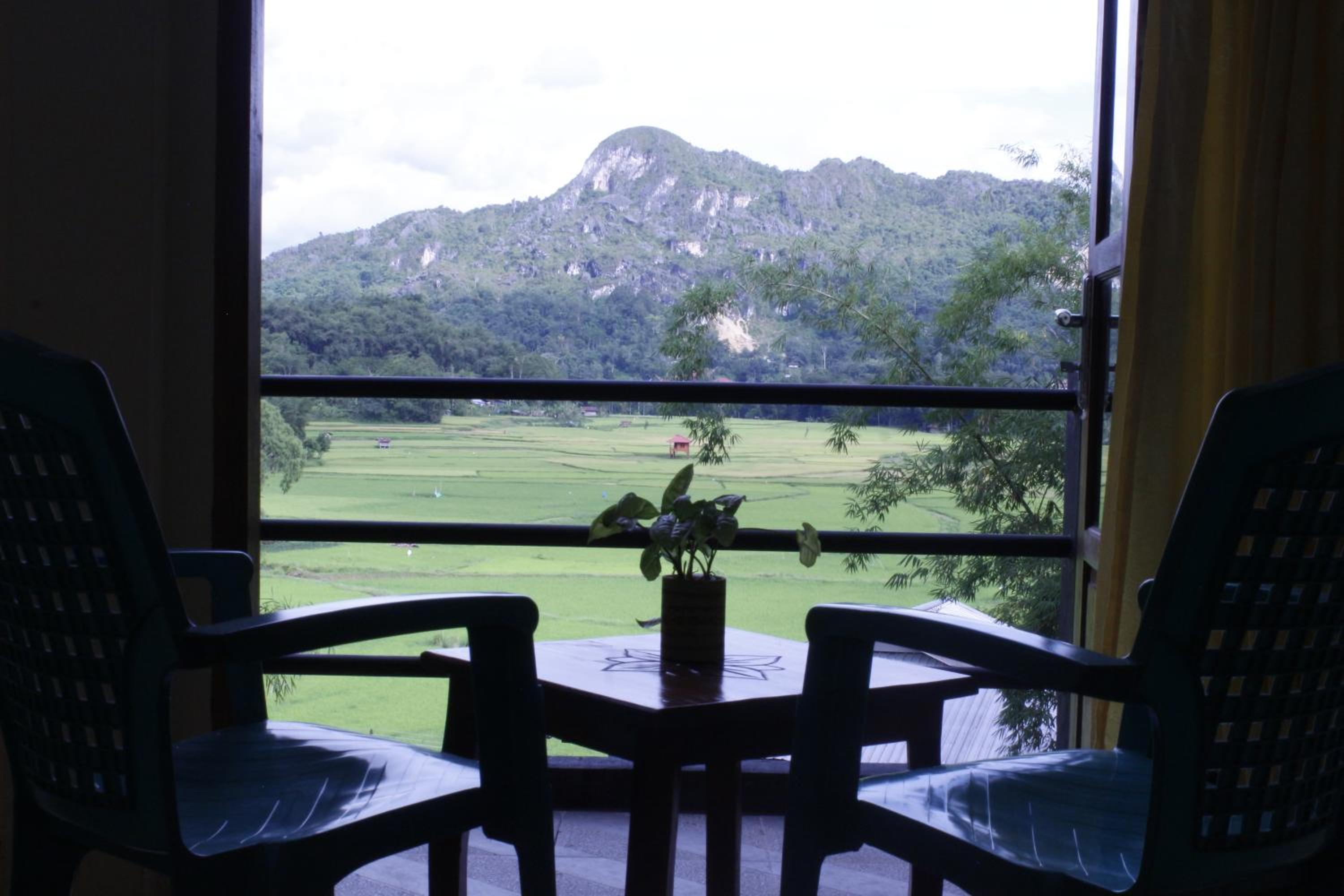 Deluxe Double Room with Balcony photo 2