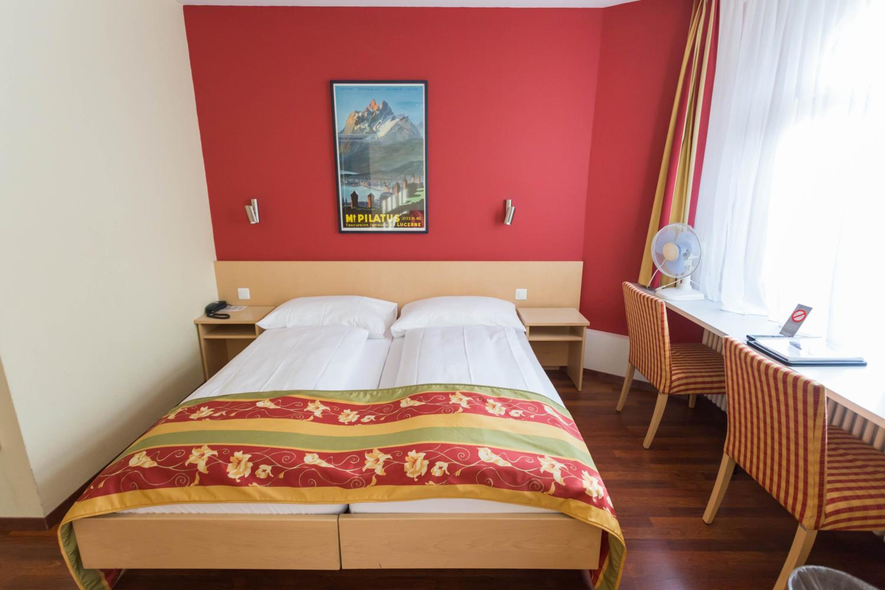 Standard Double Room - Photo 1