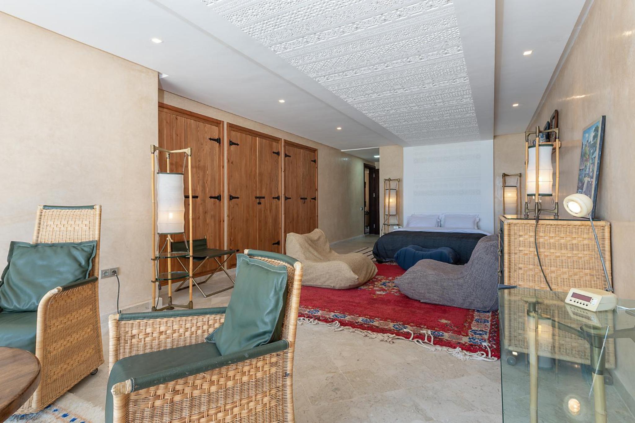 Double Room with Private Bathroom - Photo 2