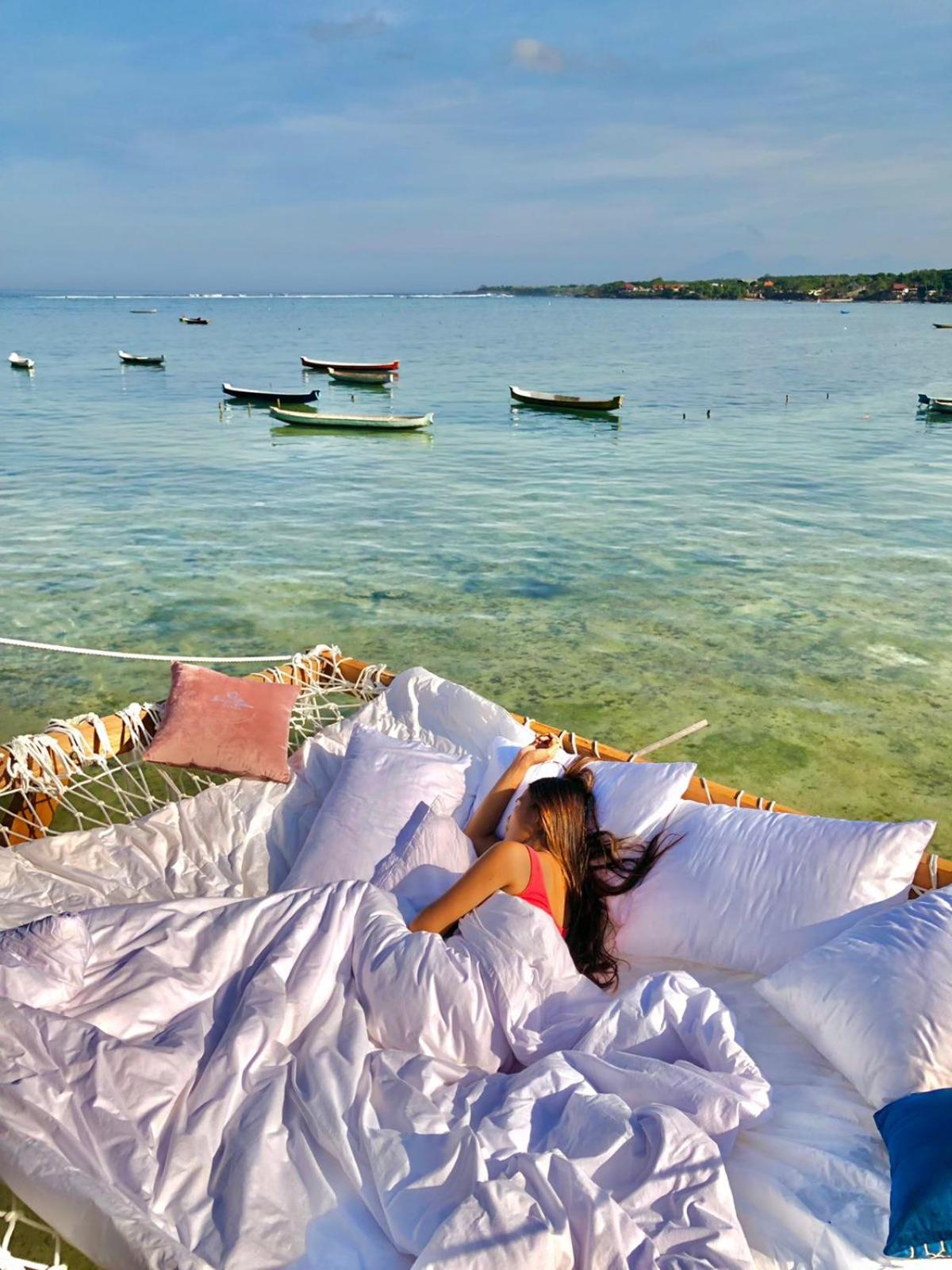 Deluxe Room with Hammock - Photo 19