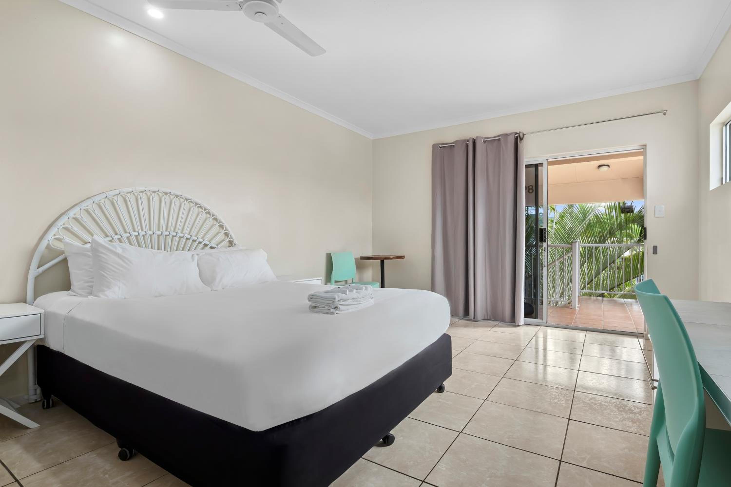 Deluxe Queen room - Photo 1