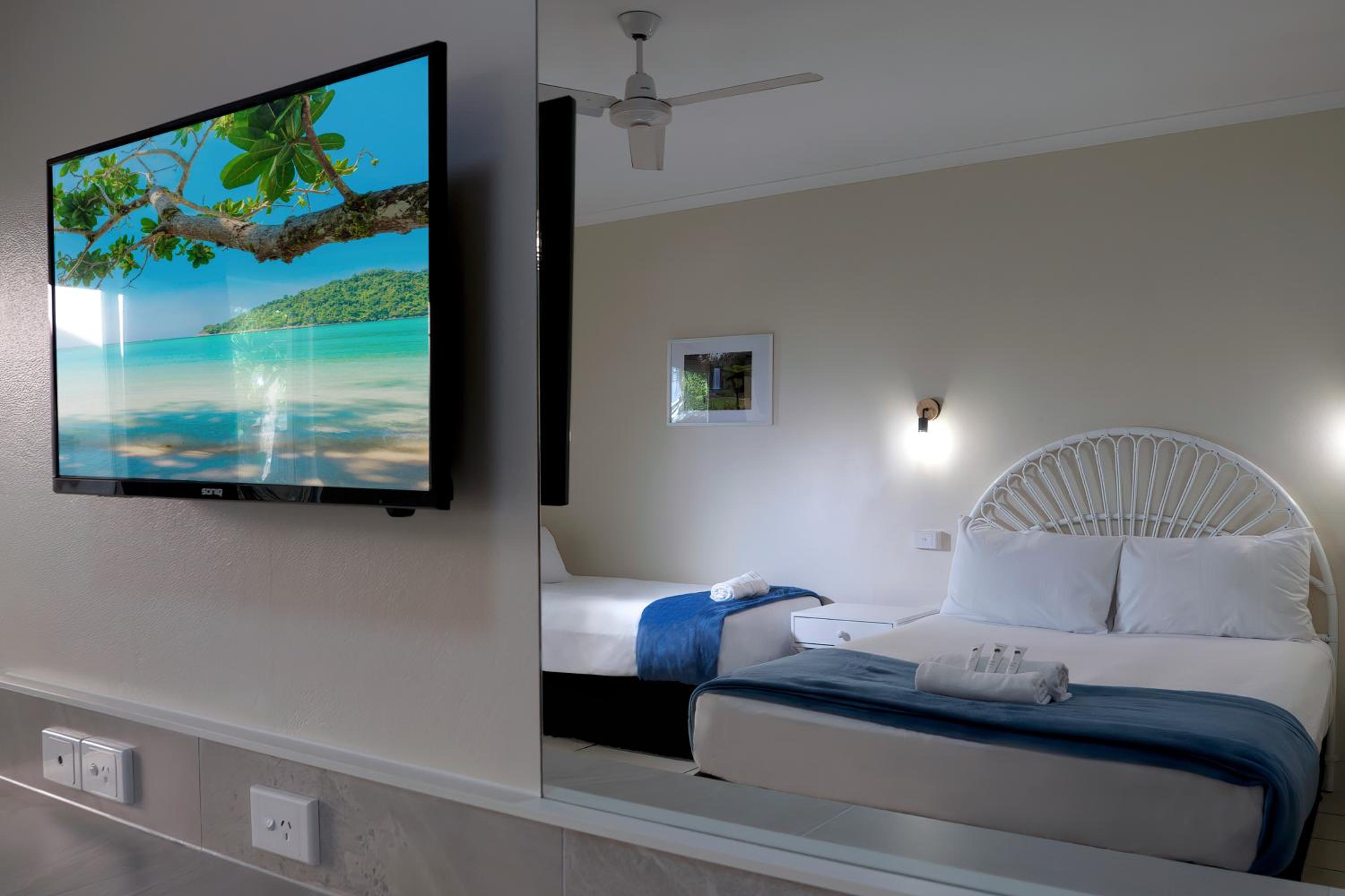 Deluxe Twin Room - Photo 2