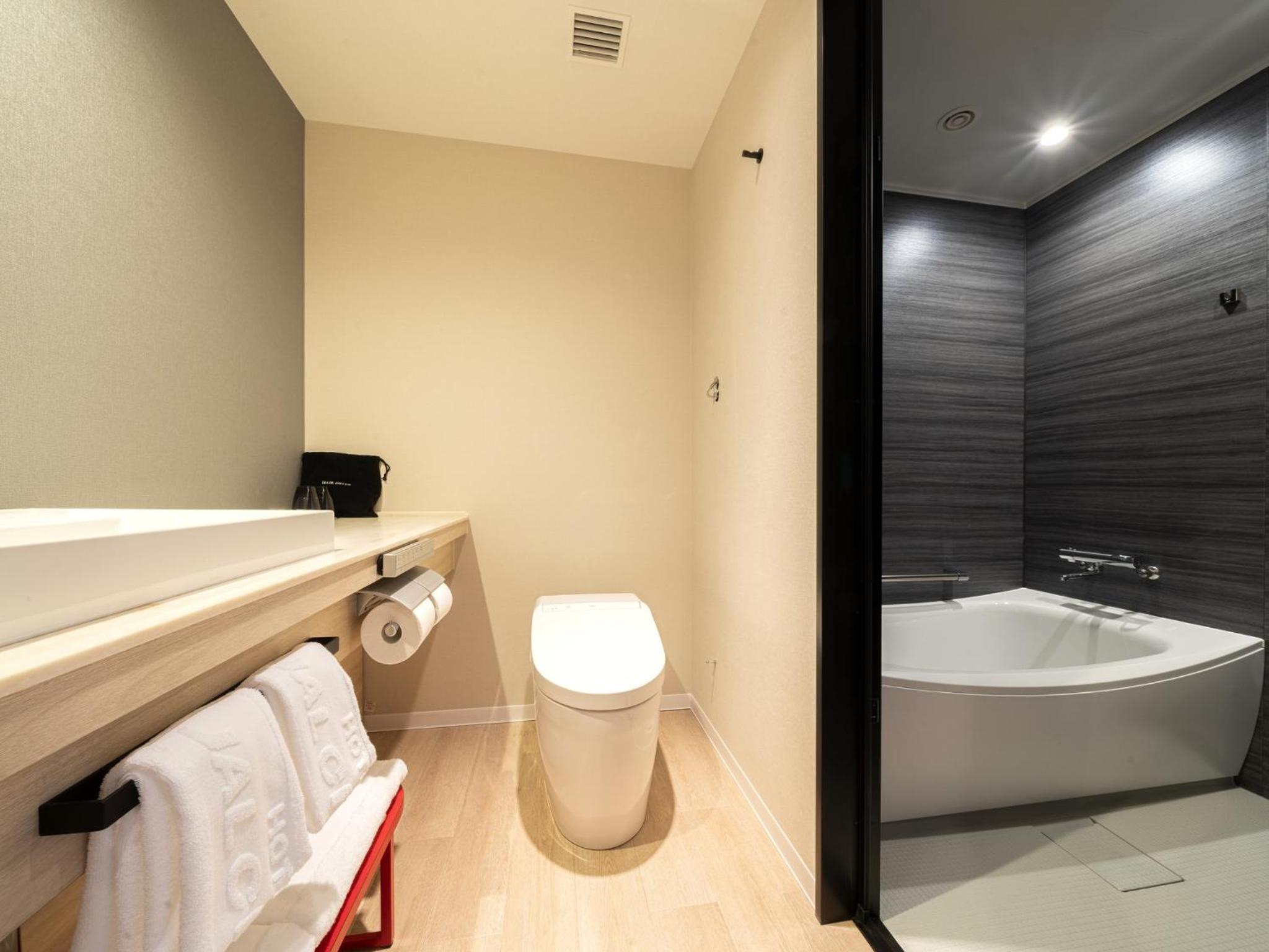 Superior Twin Room - Top Floor - Photo 6