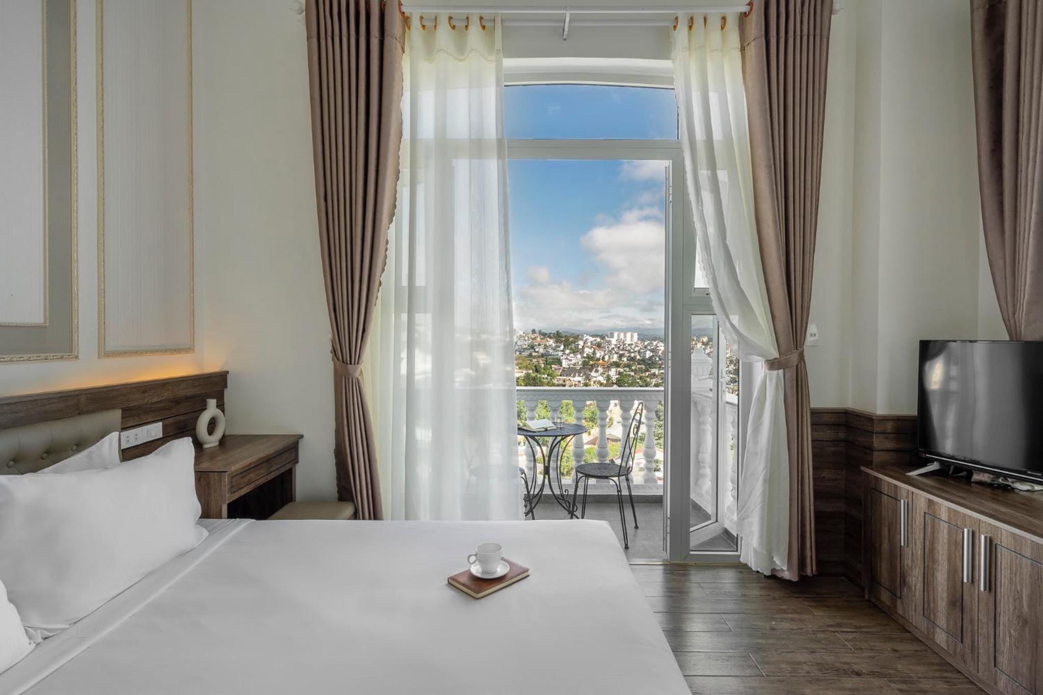 Premier Double Room - Photo 7
