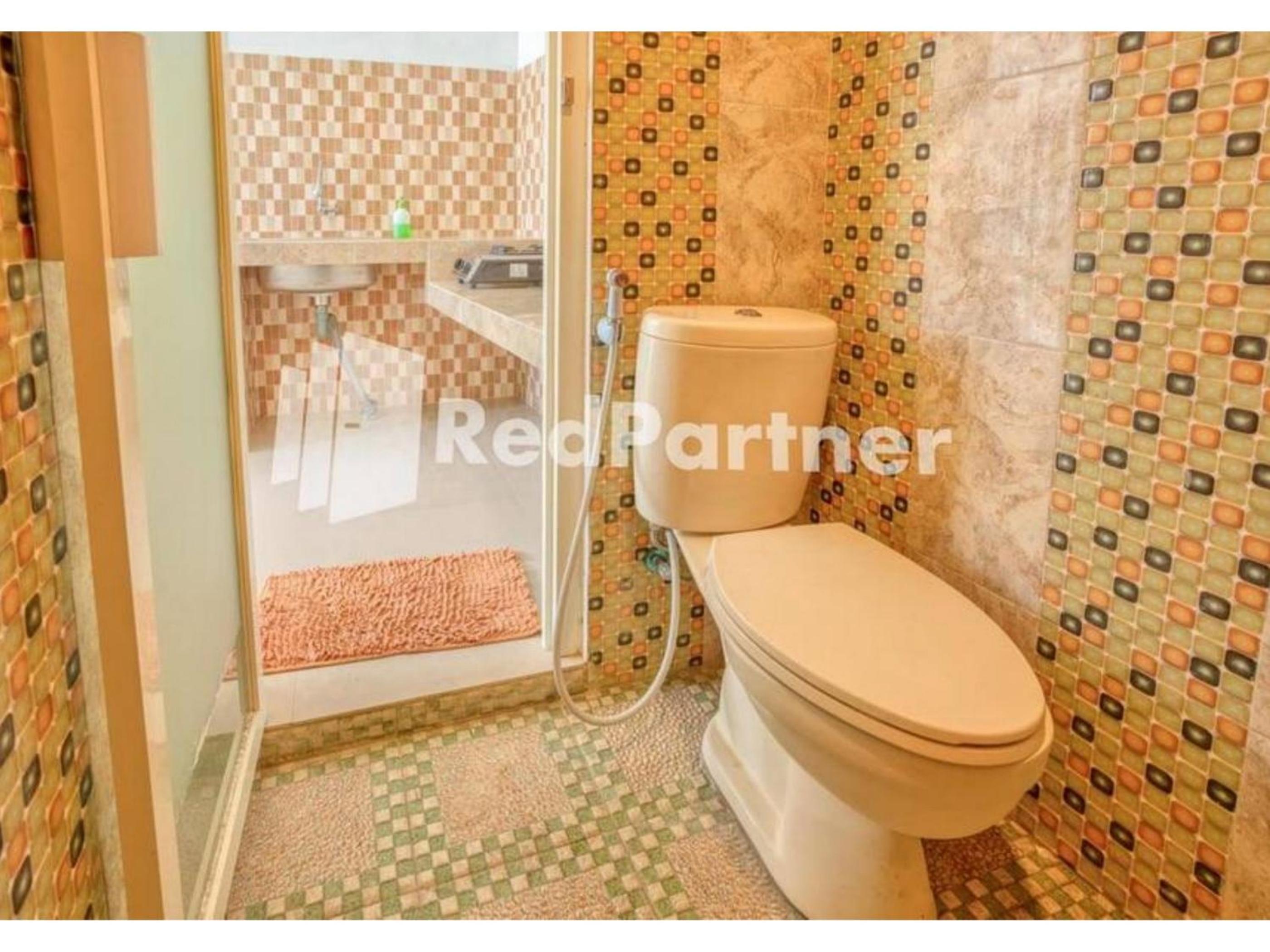 Standard Double Room with Fan - Photo 4