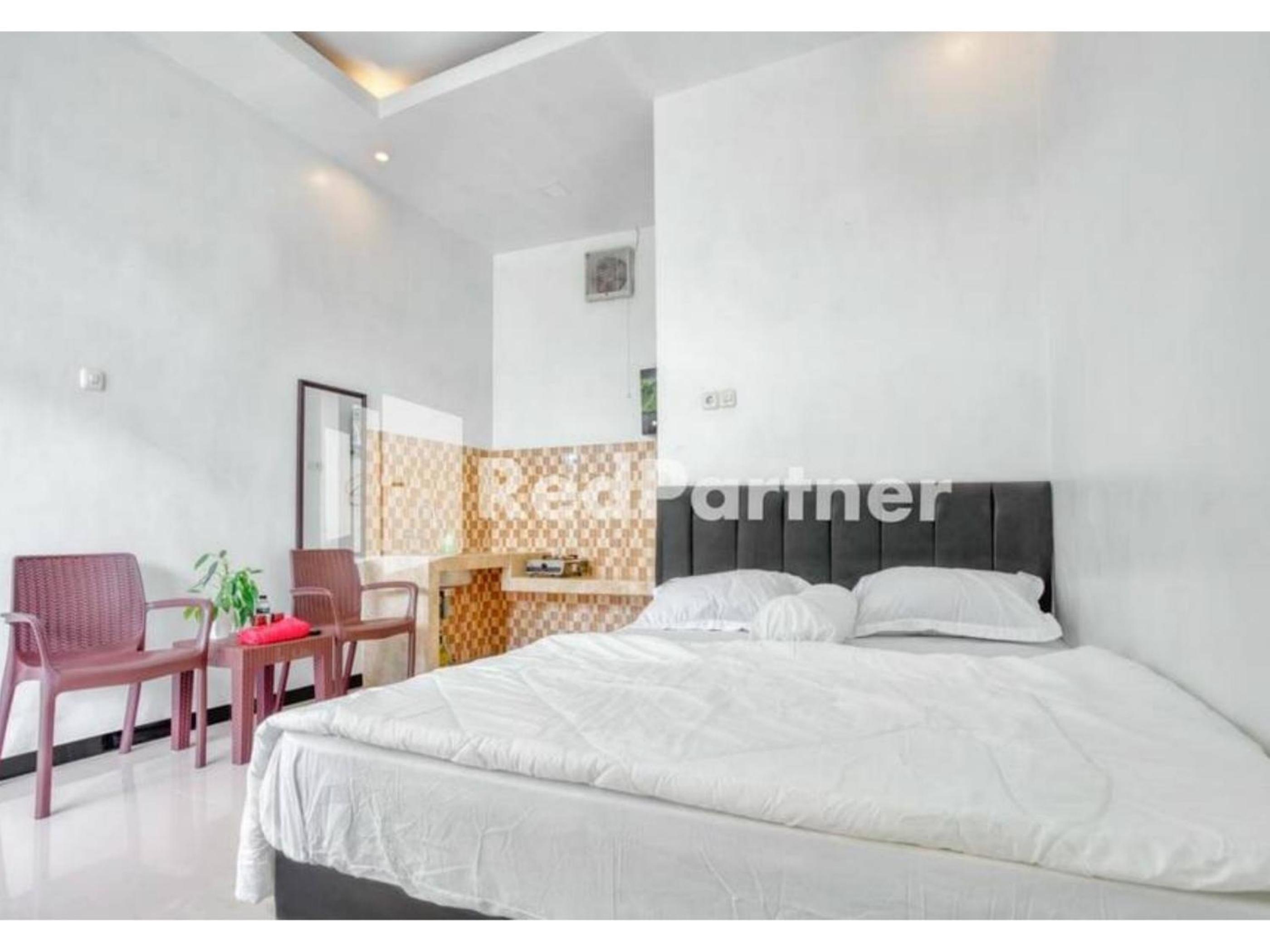 Standard Double Room with Fan - Photo 6