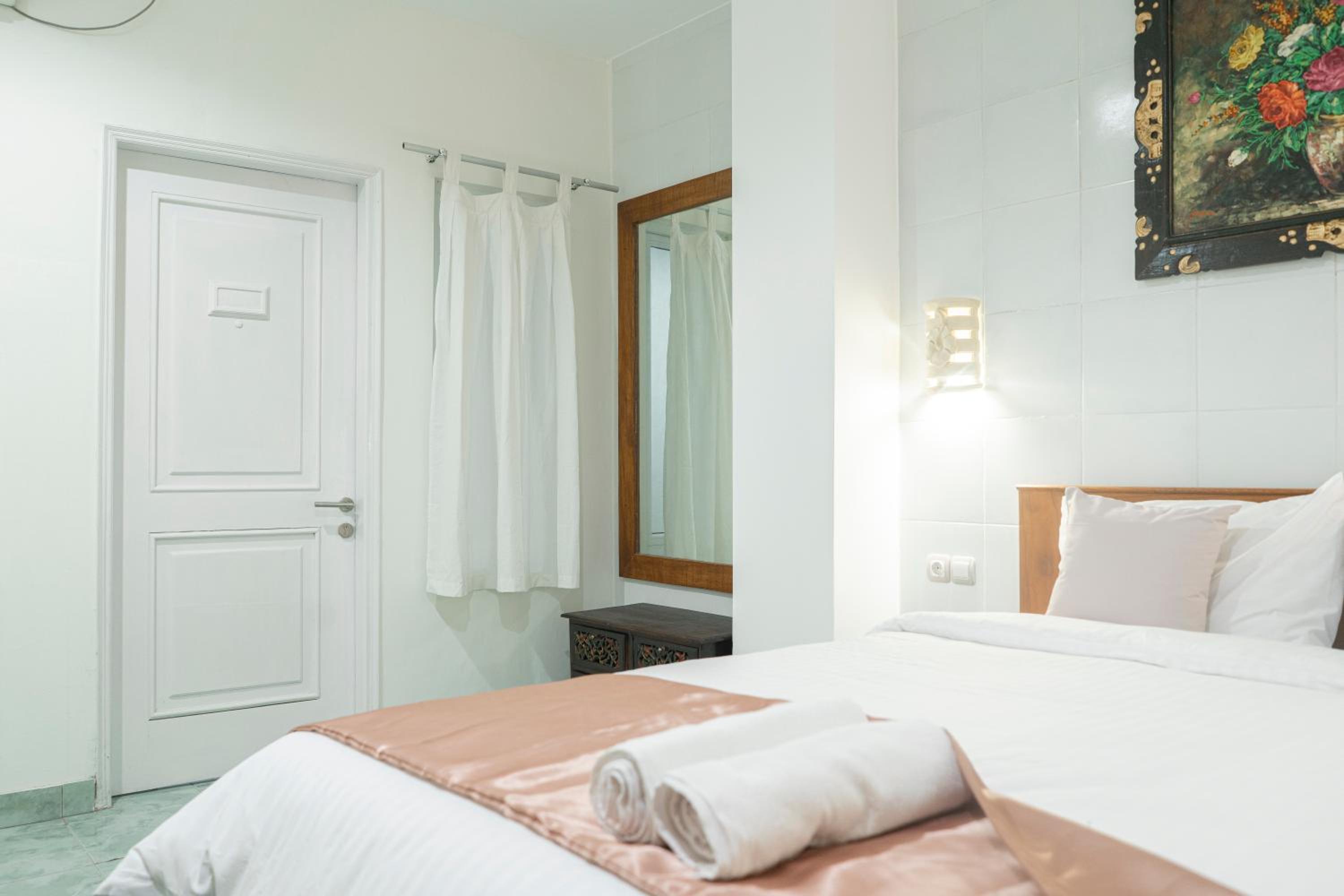 Standard Double Room - Photo 4