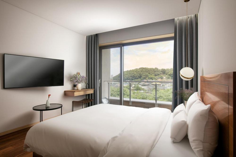 Suite with Terrace - Photo 1
