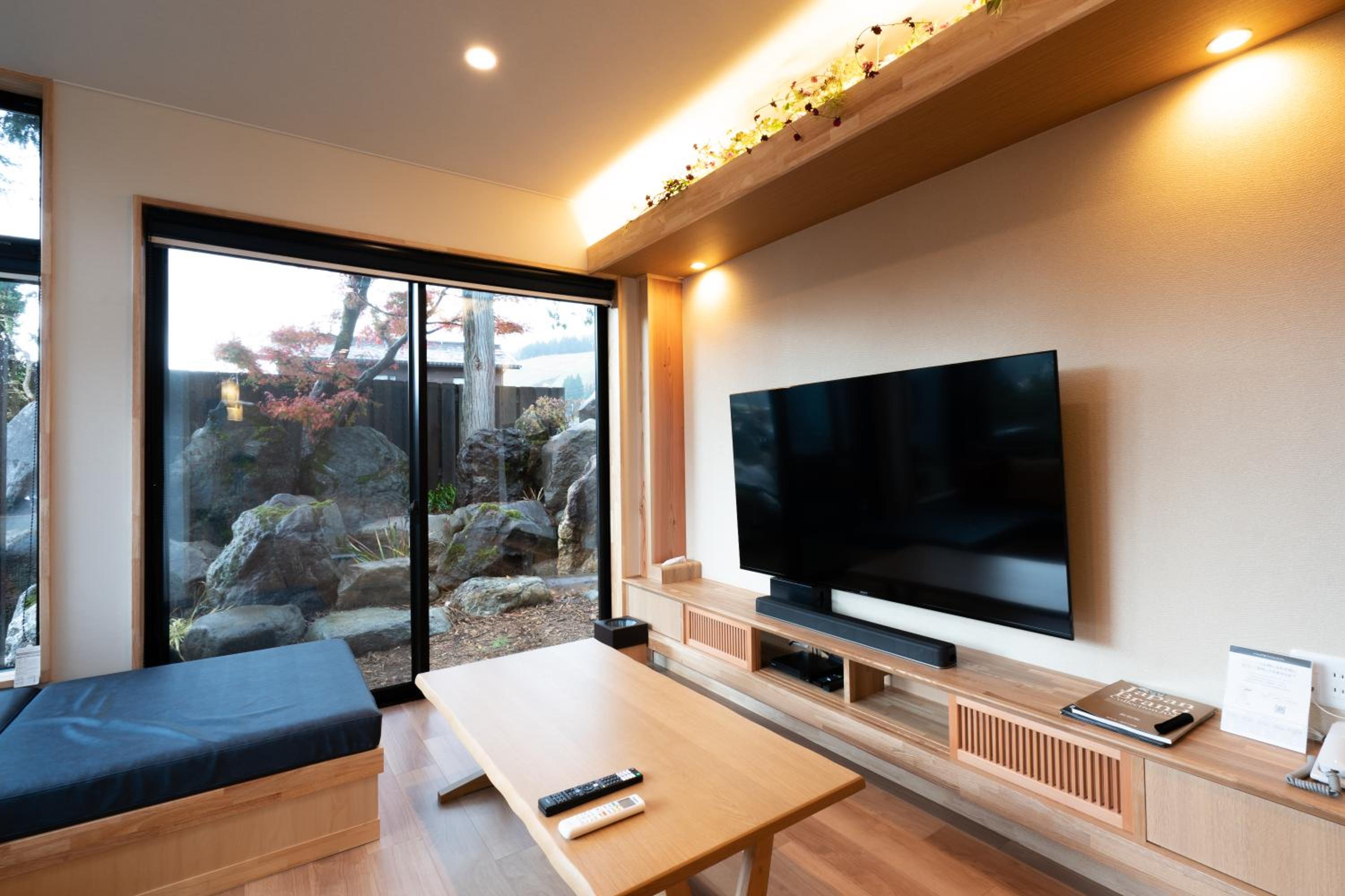 Junior Suite with Garden View