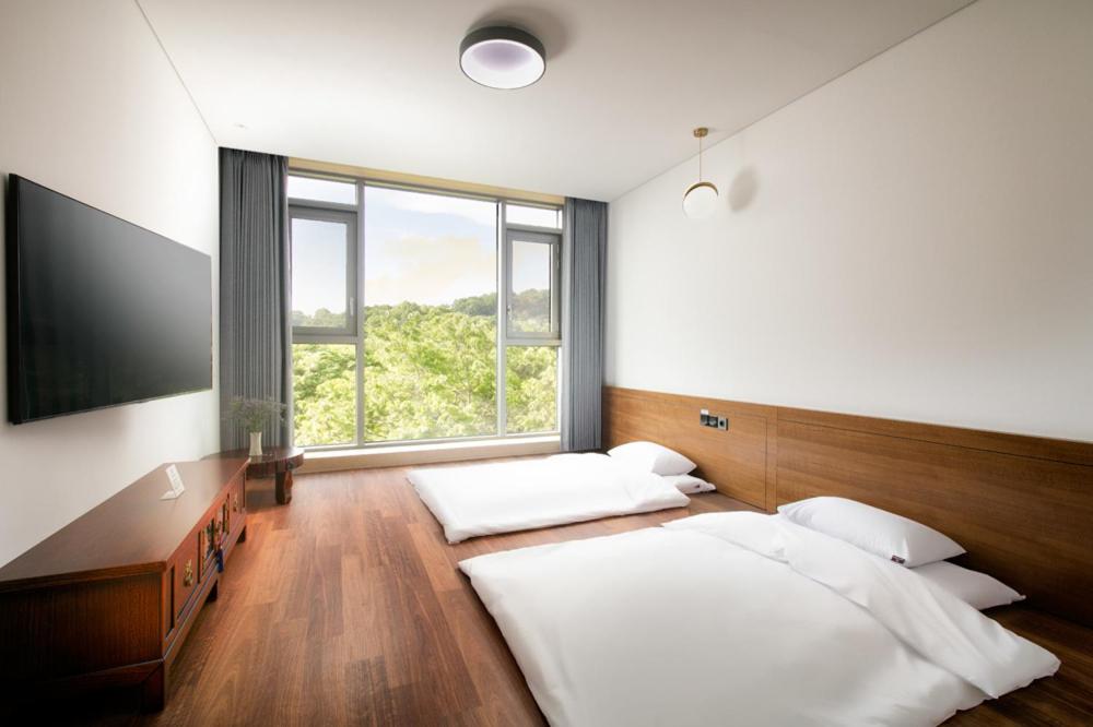 Deluxe Quadruple Room - Photo 1