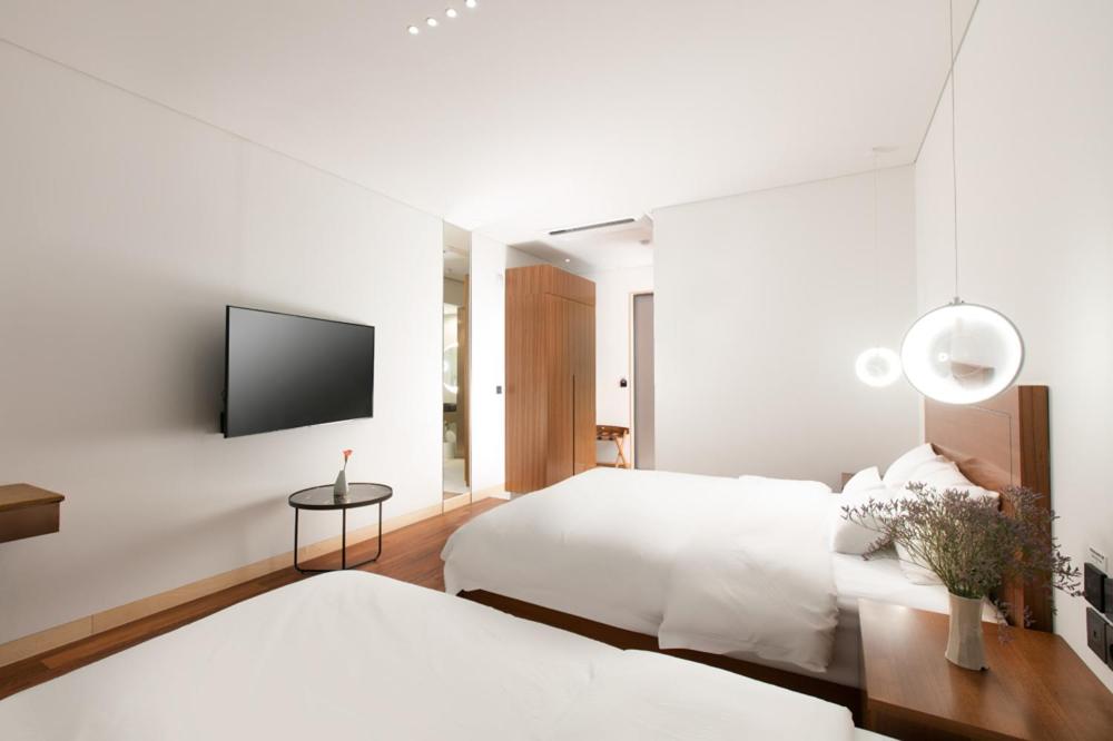 Deluxe Family Room - Photo 4