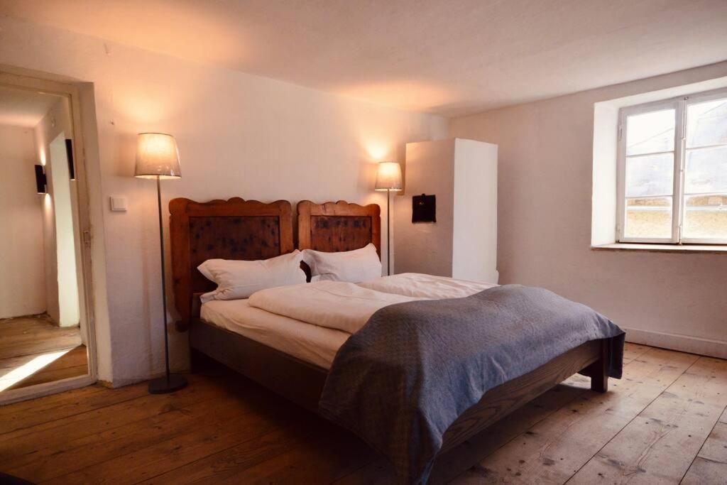 Three-Bedroom Apartment photo 1