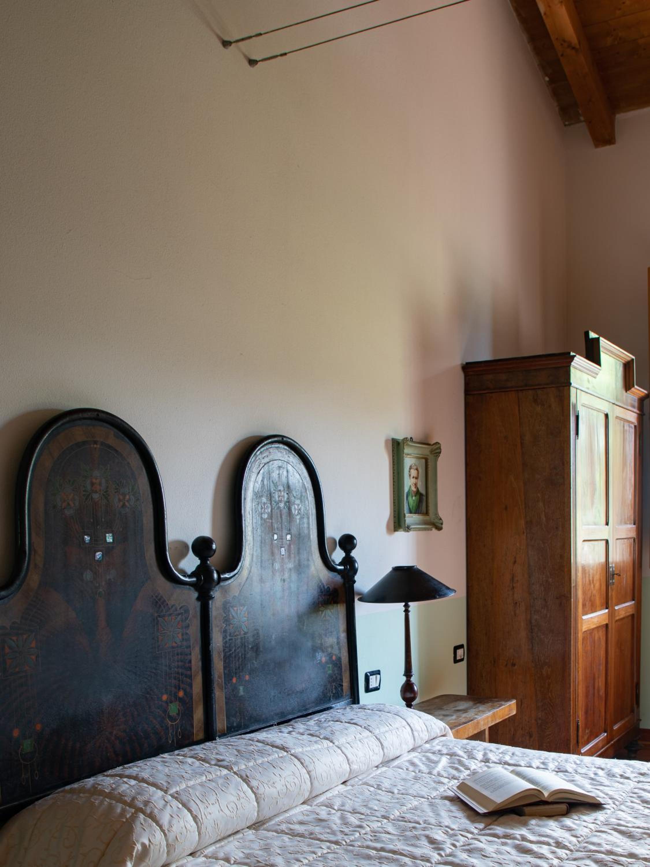 Deluxe Room - Photo 5