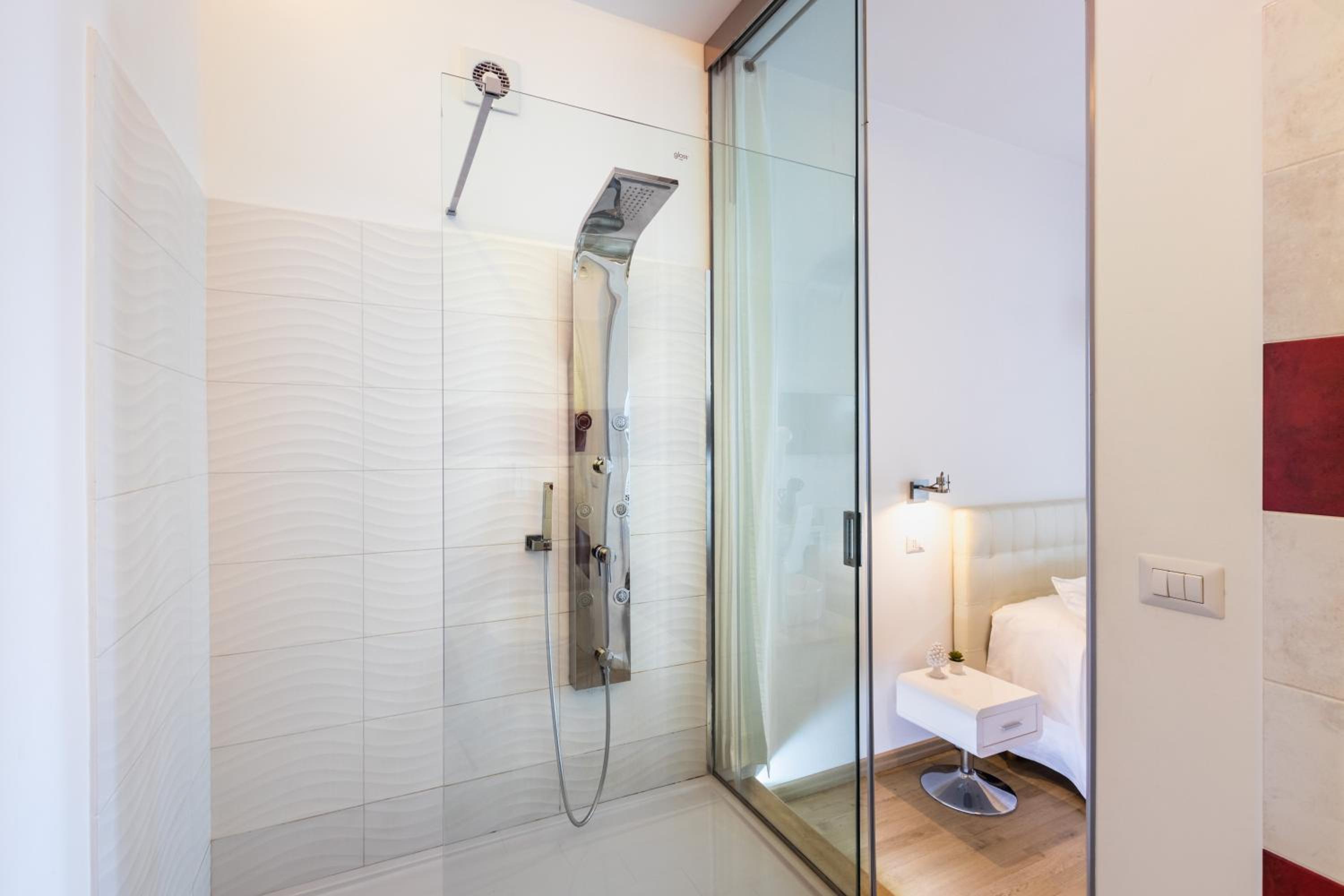Deluxe Triple Room with Sea View photo 3