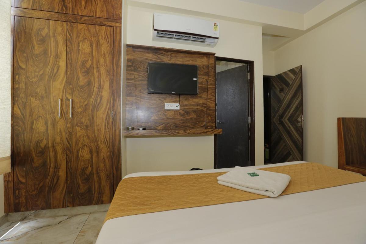Deluxe Room - Photo 3