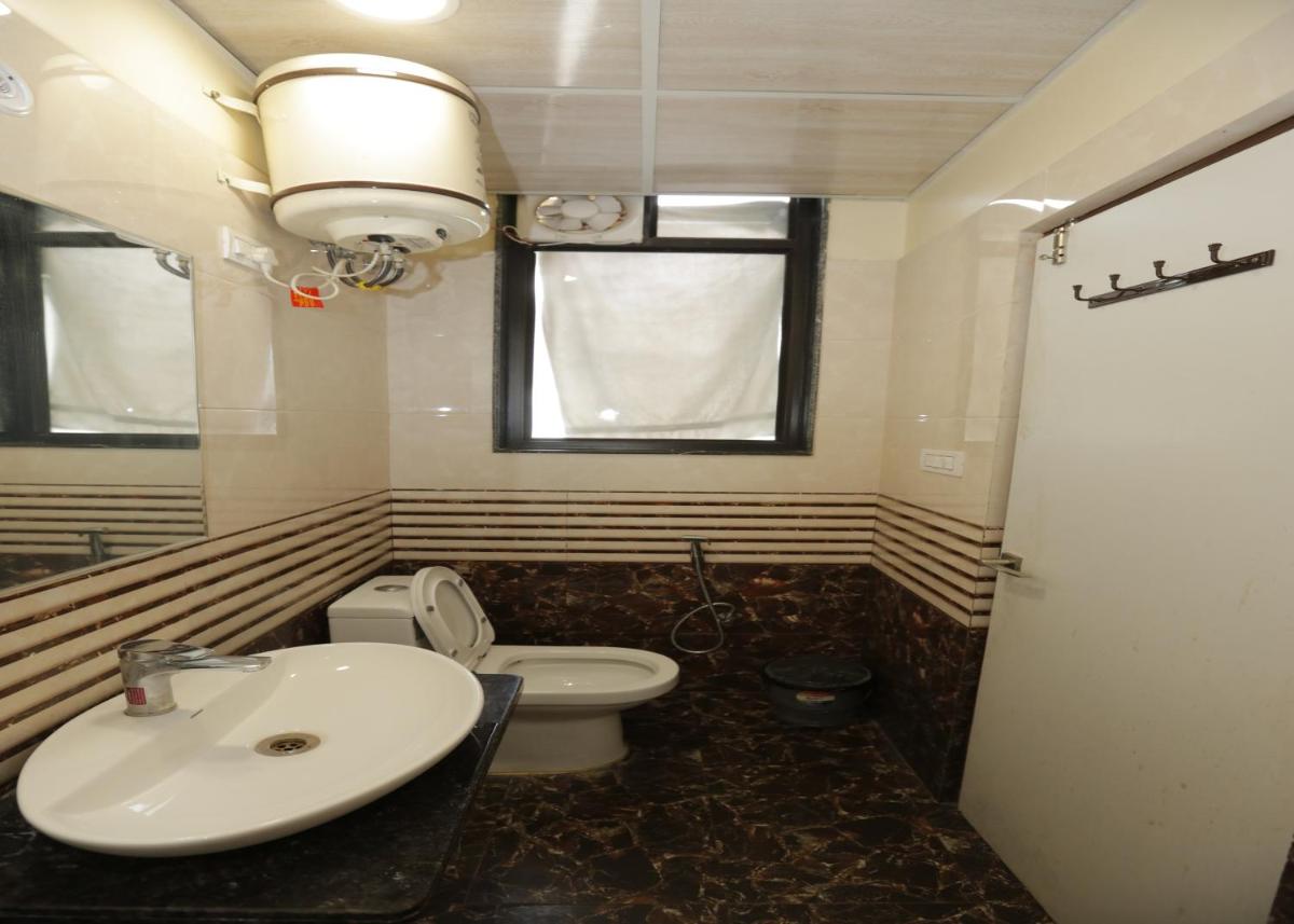 Triple Room - Photo 13