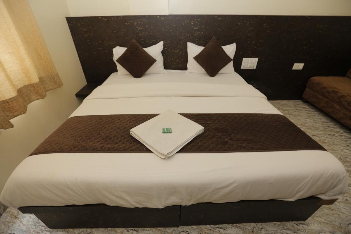 Deluxe Room - Photo 8