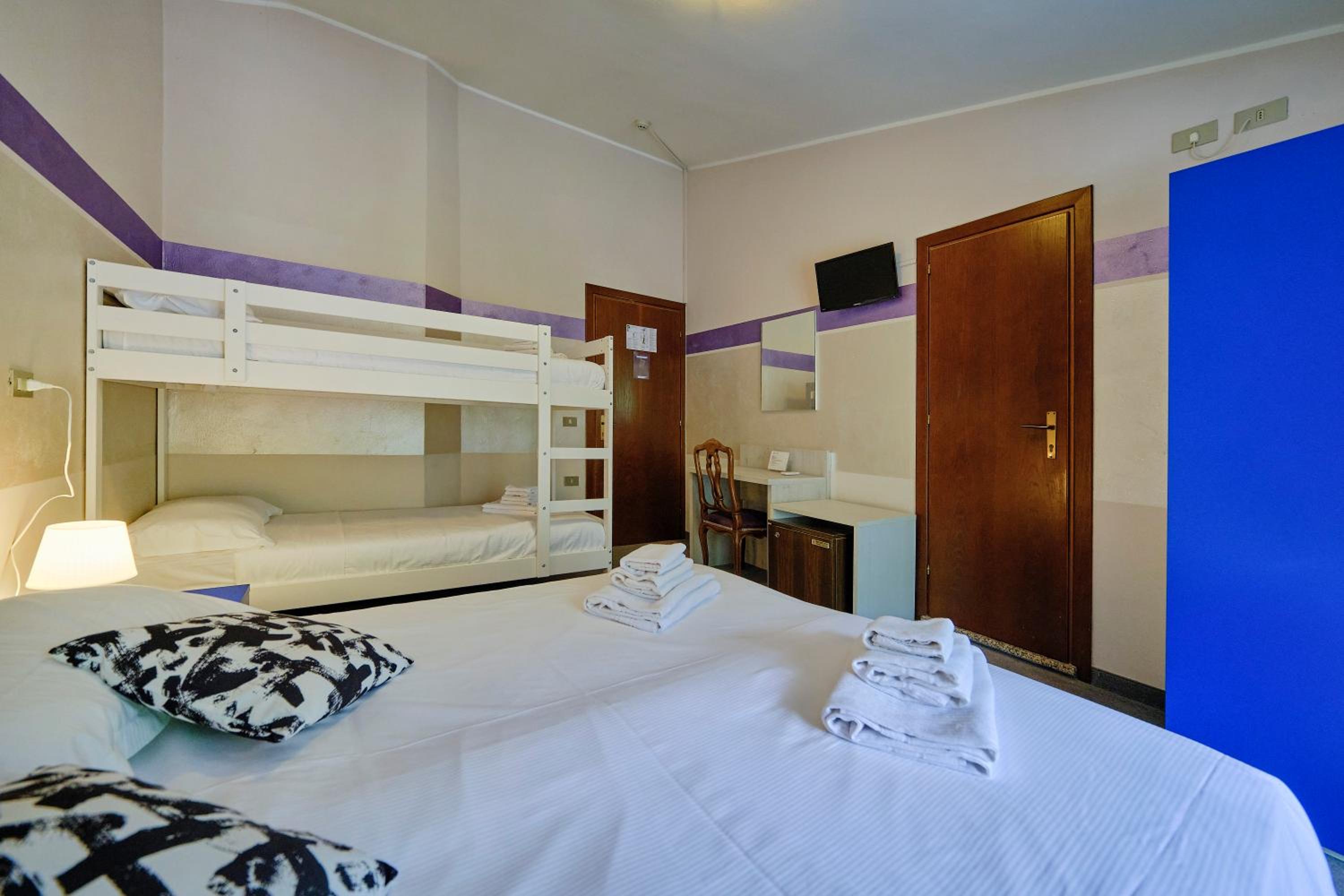 Superior Quadruple Room photo 1