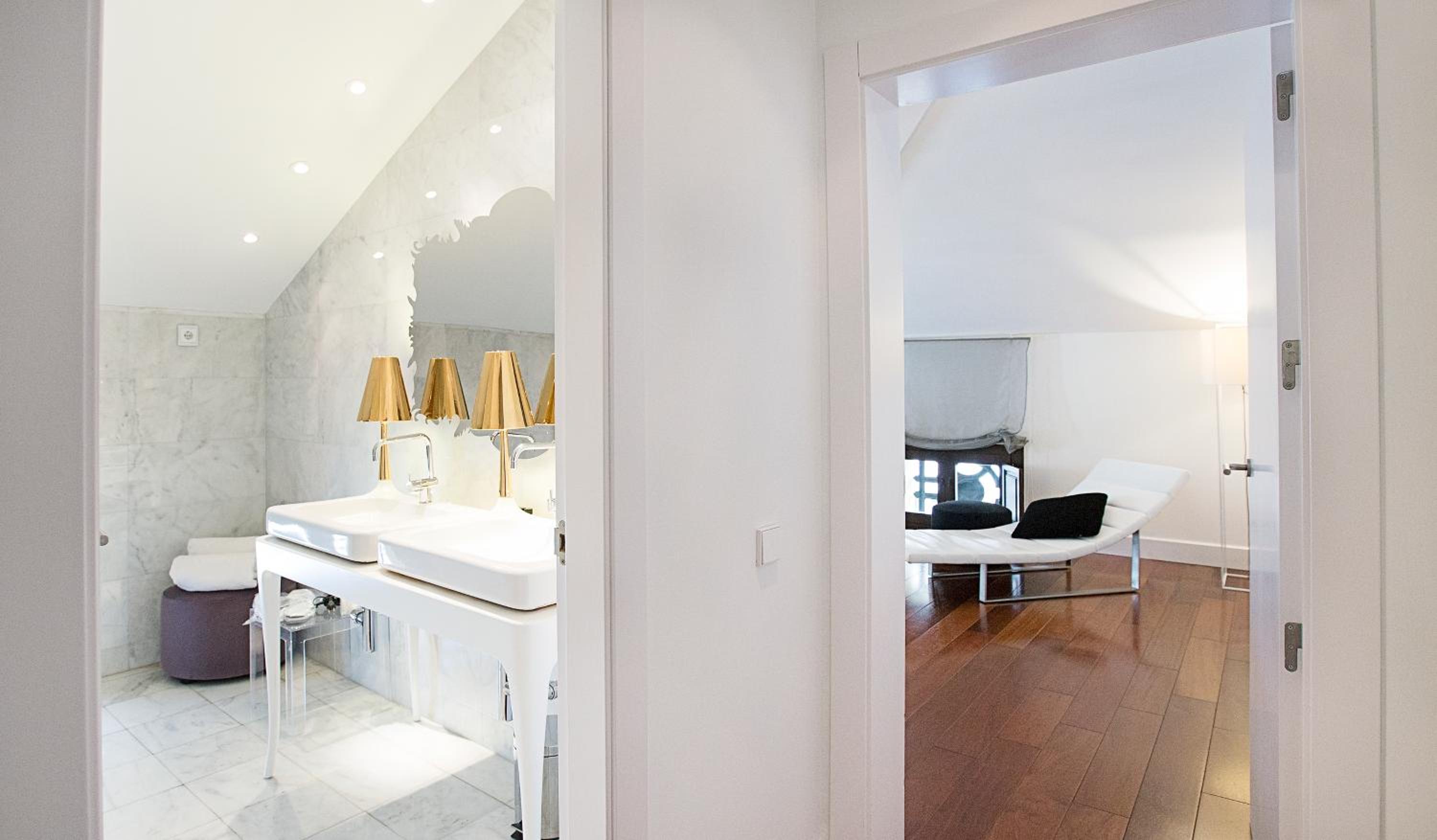 Superior Suite - Photo 3
