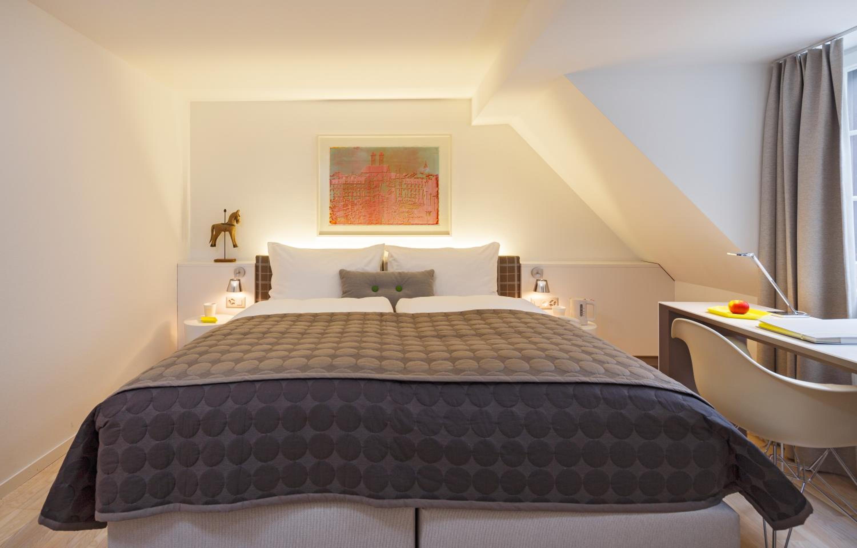 Double or Twin Room - Photo 9