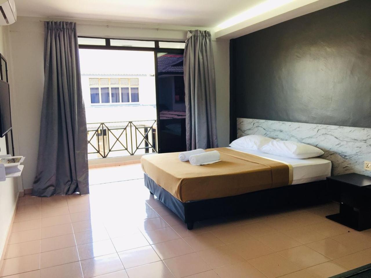 Budget Double Room photo 1