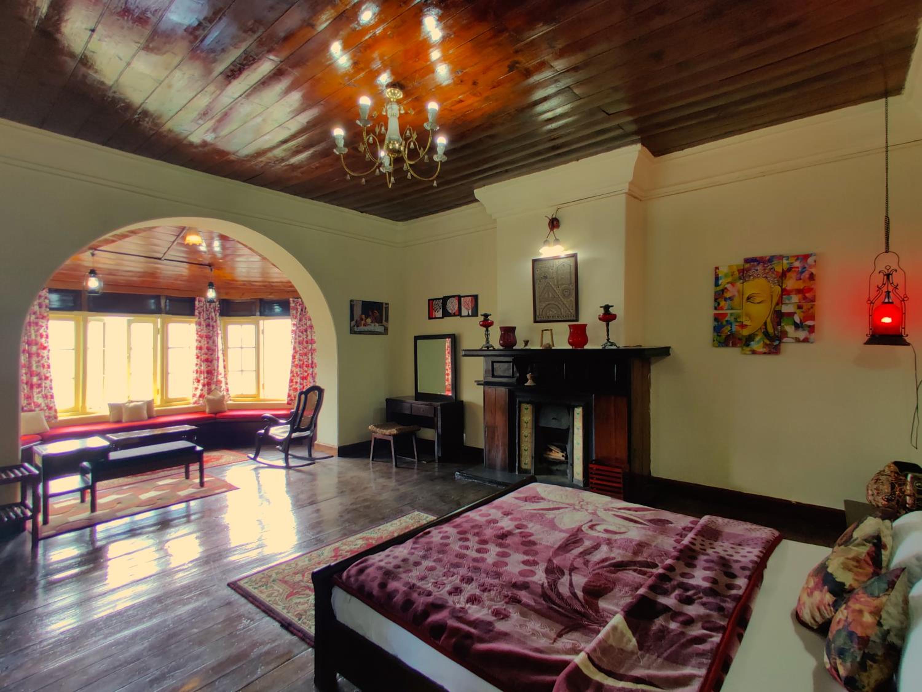 Suite With Mountain View