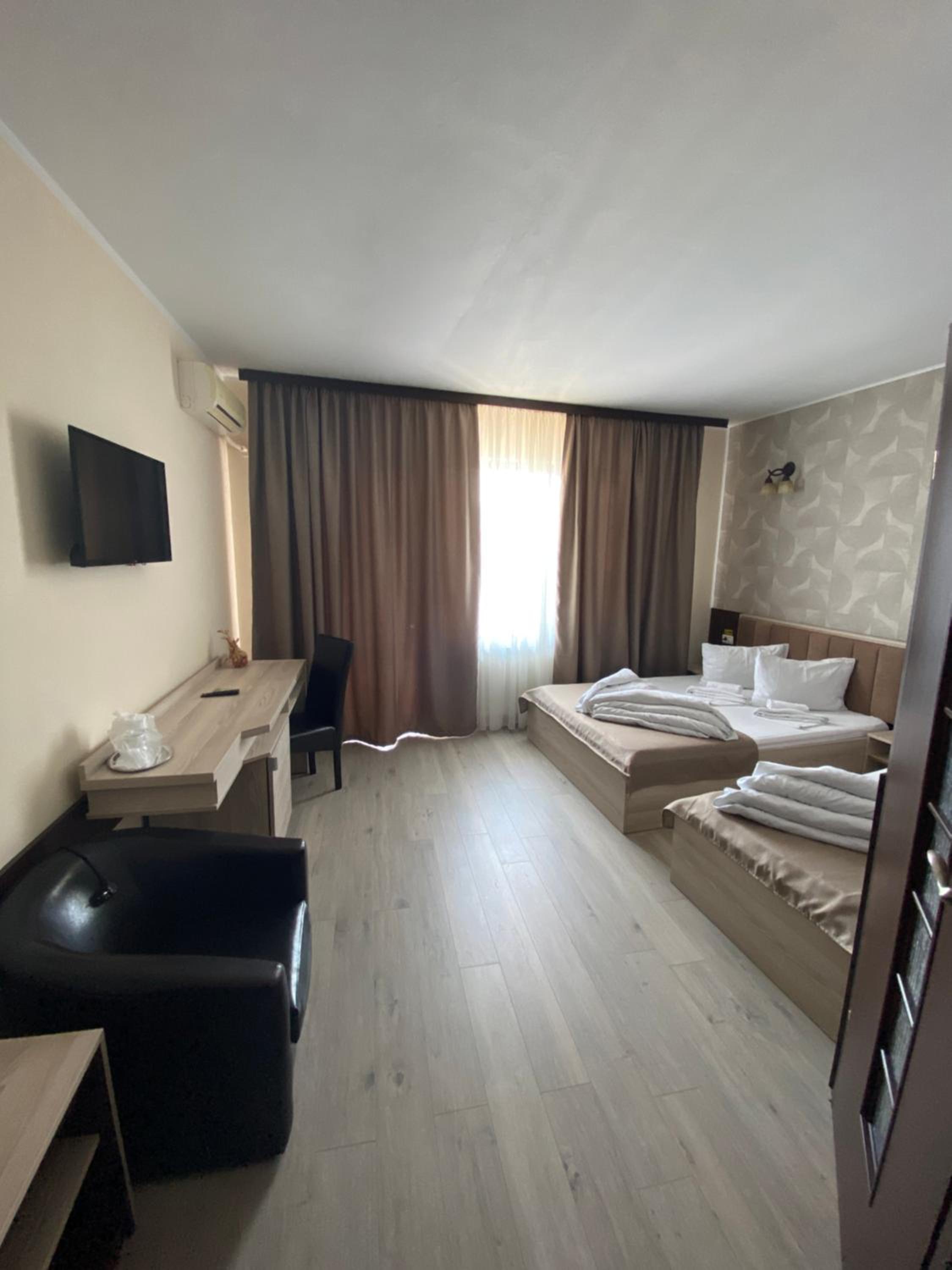 Triple Room with Balcony photo 3