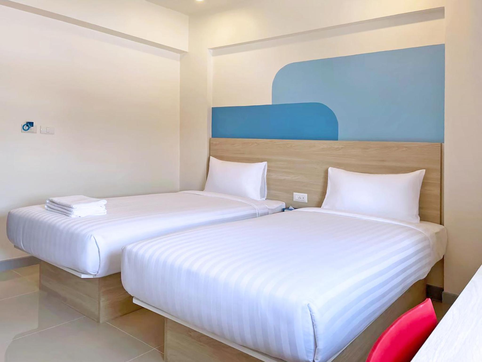 Standard Twin Room - Photo 2