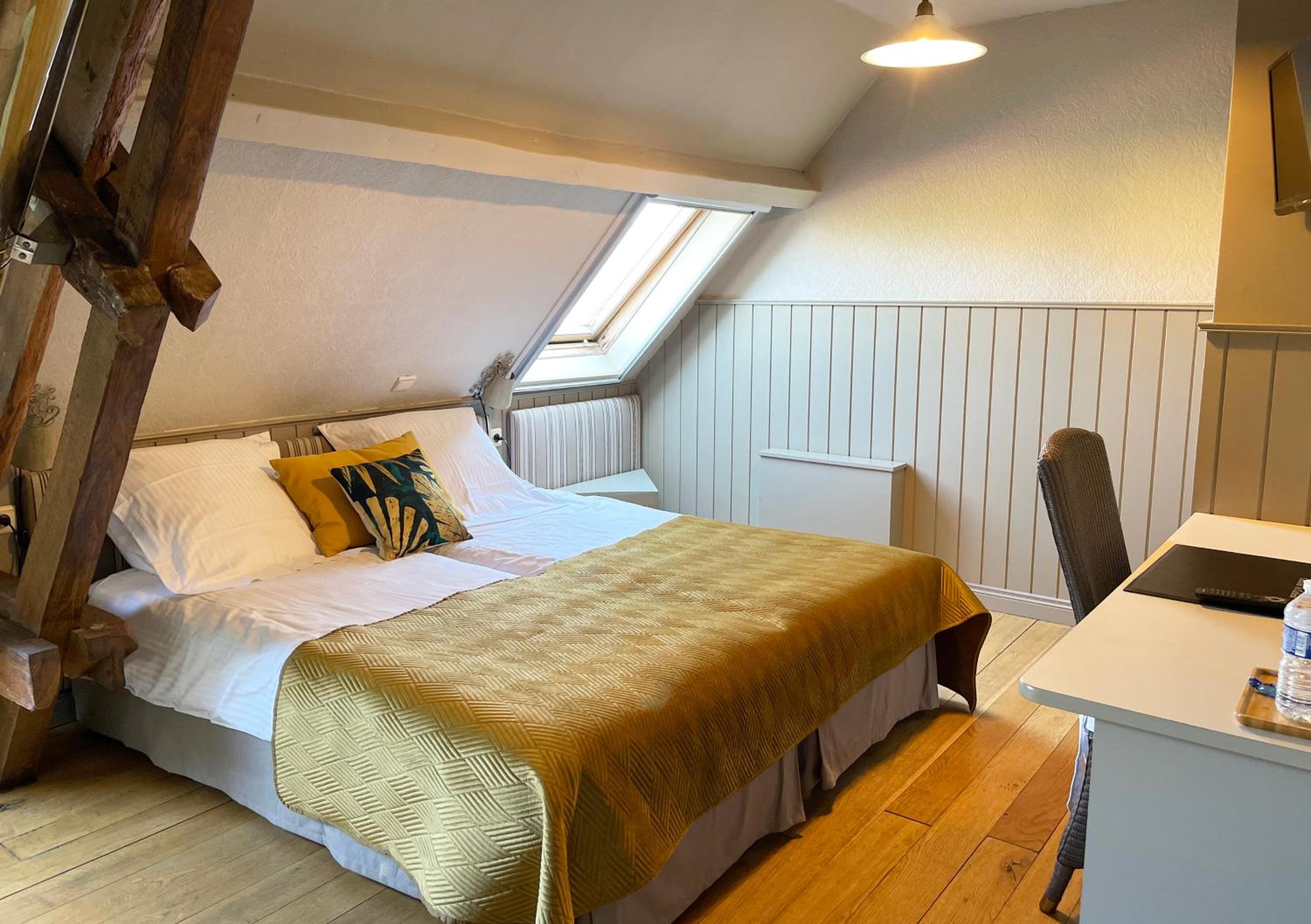 Standard Twin Room photo 2
