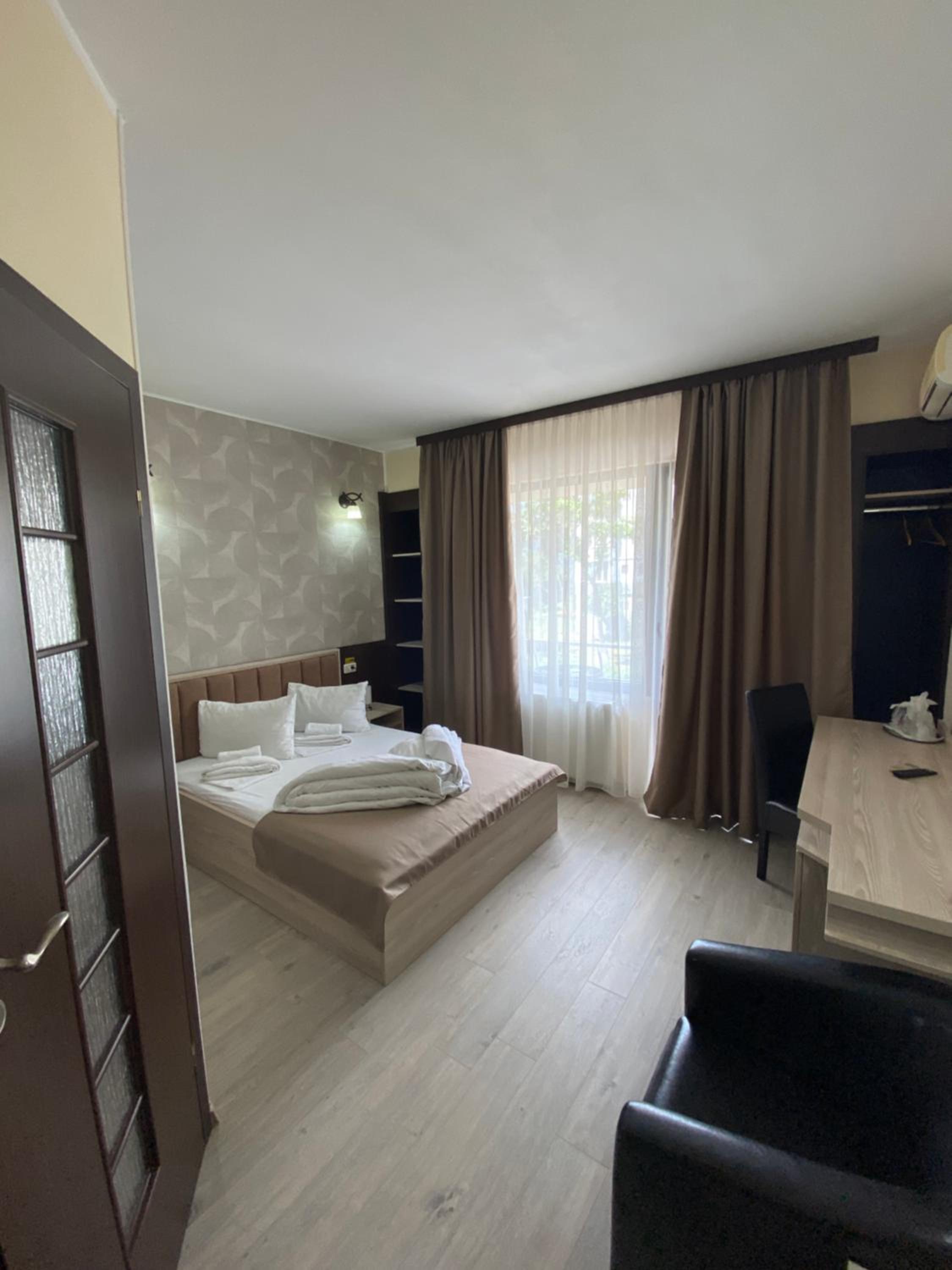 Double Room with Balcony photo 3