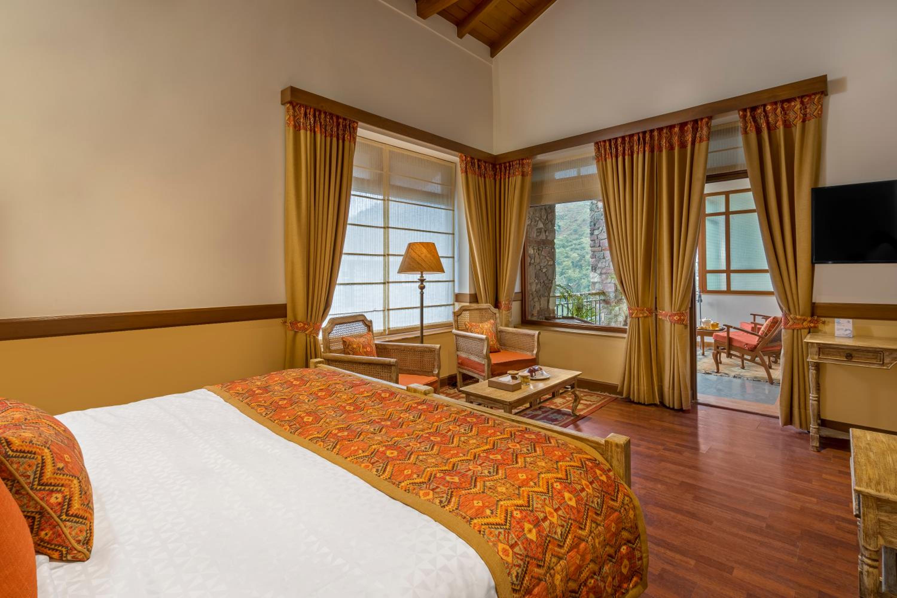 Superior Room with Partial View - Photo 1