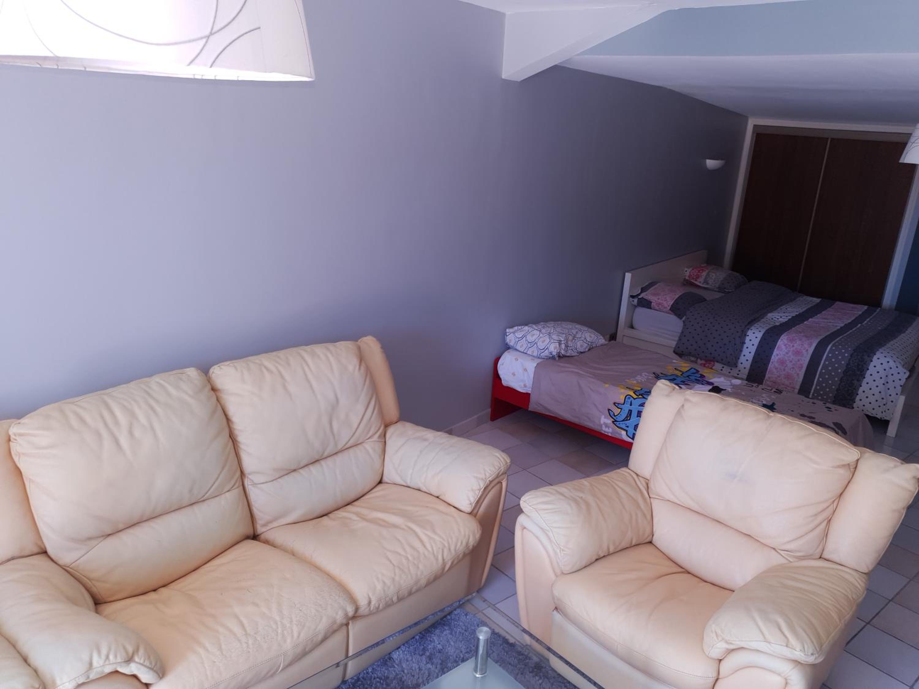 One-Bedroom Apartment - Photo 42