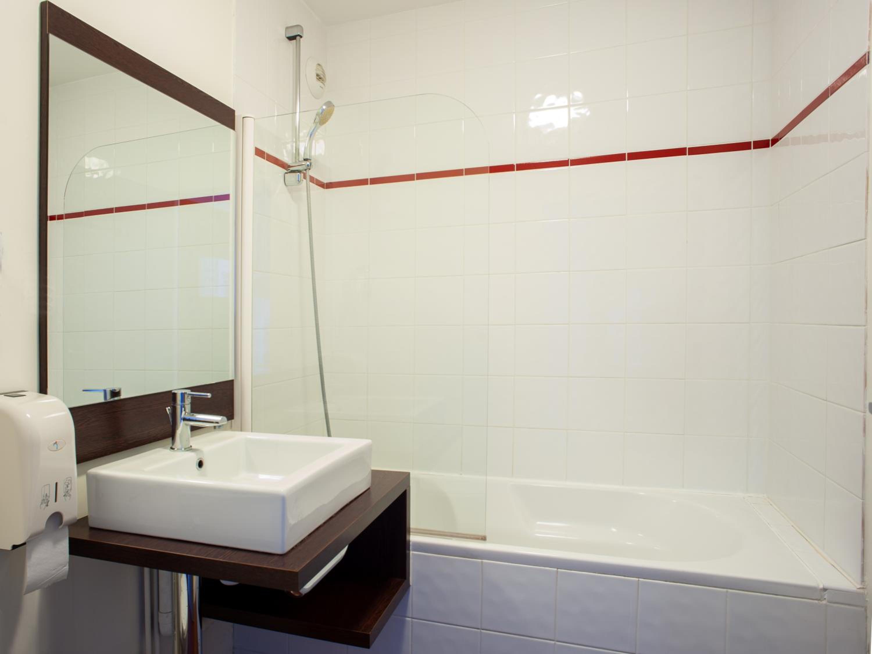Studio (2 Adults) - Photo 6