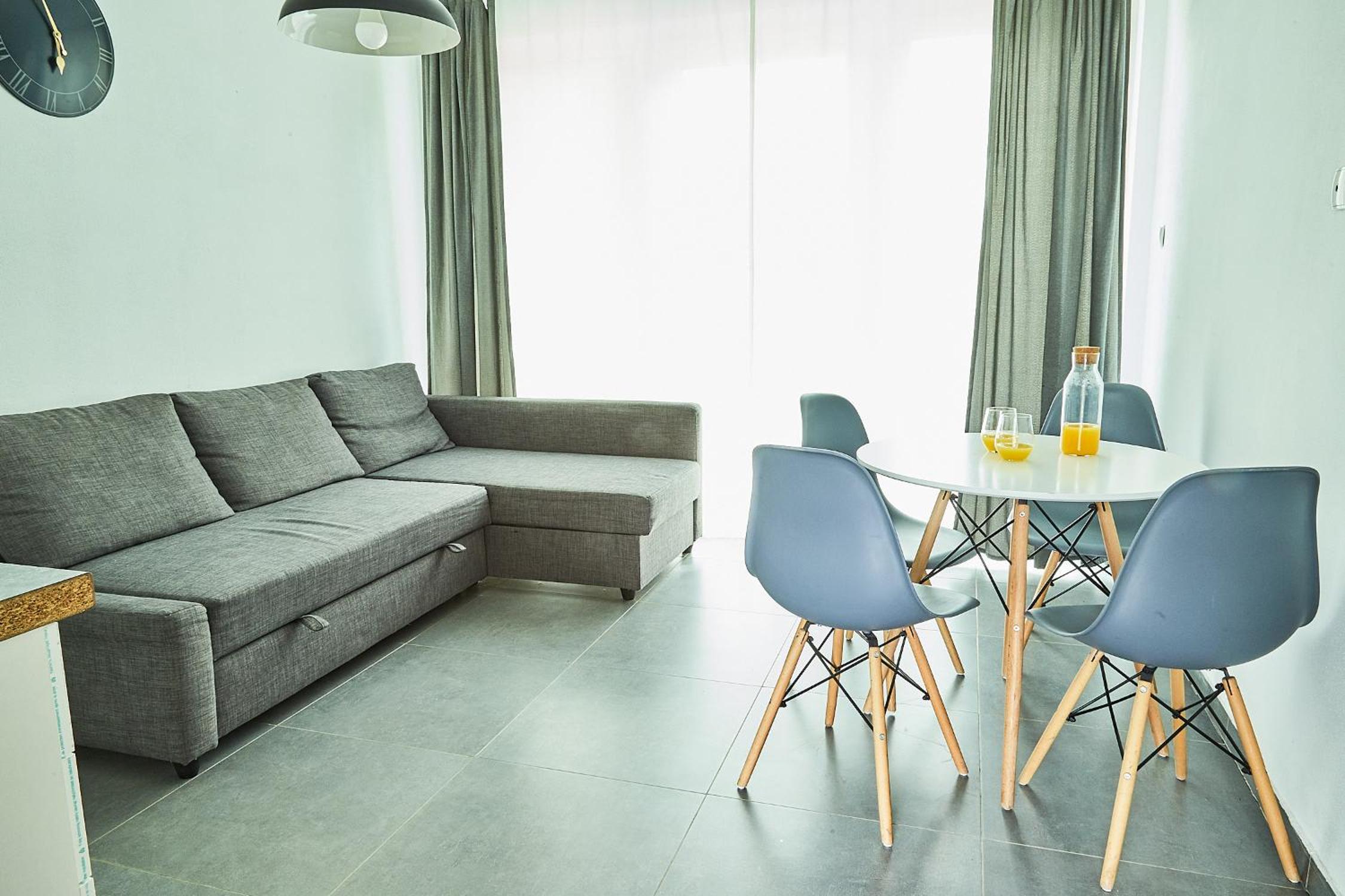 One-Bedroom House photo 2
