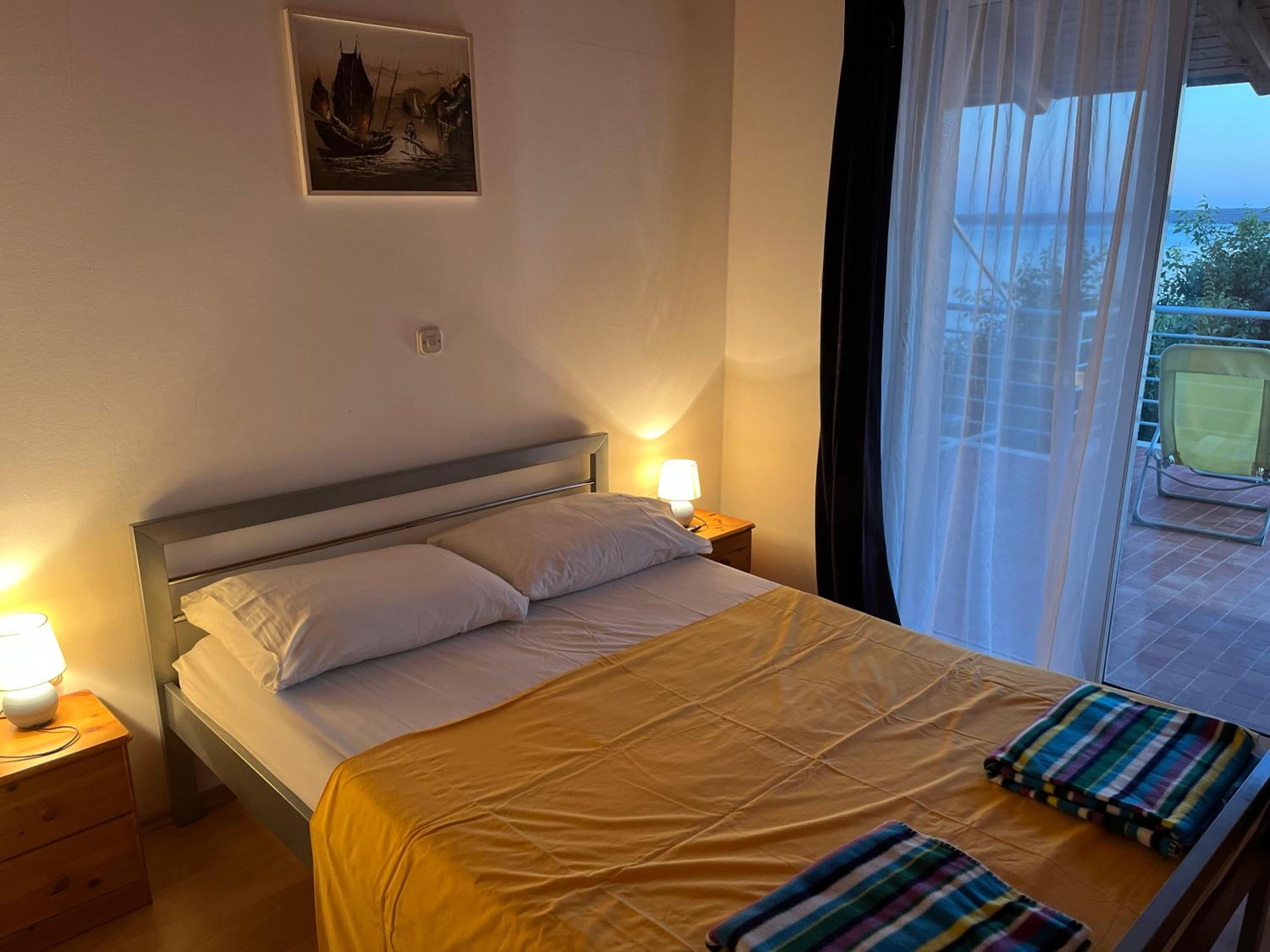 Apartment with Balcony photo 1