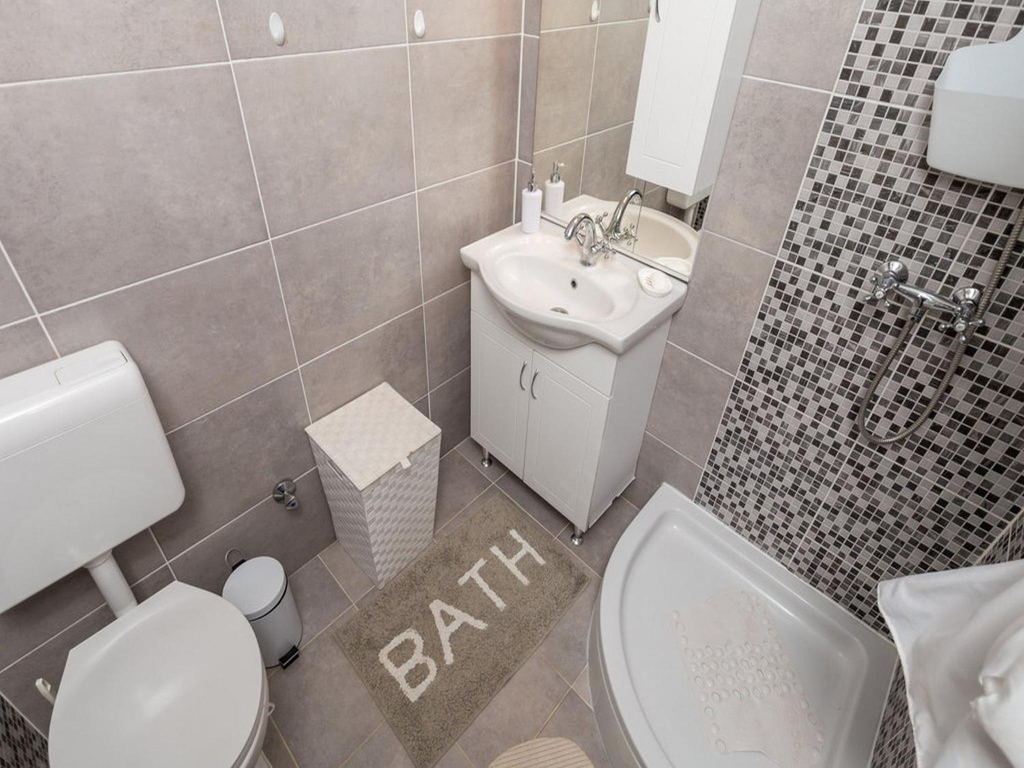 One Bedroom Apartment with Terrace and Sea View photo 2