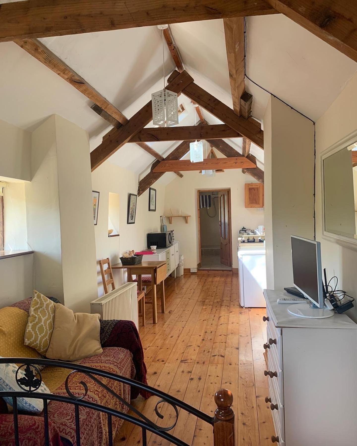 One-Bedroom House - Photo 1