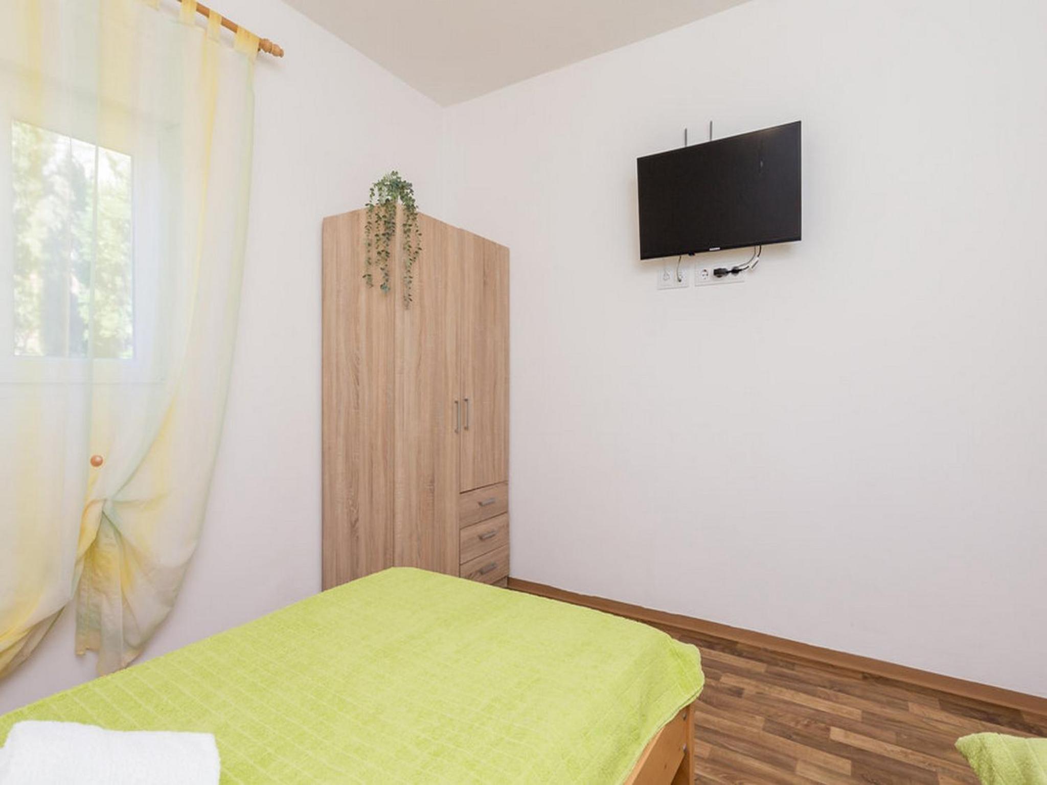 Two Bedroom Apartment with Balcony and Sea View photo 2