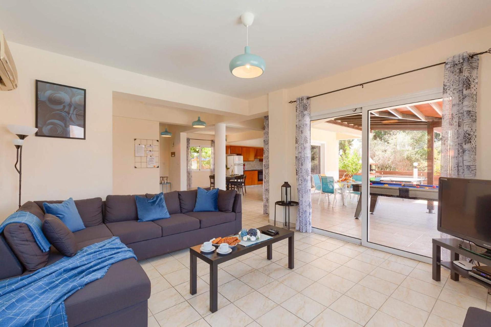 Villa photo 1
