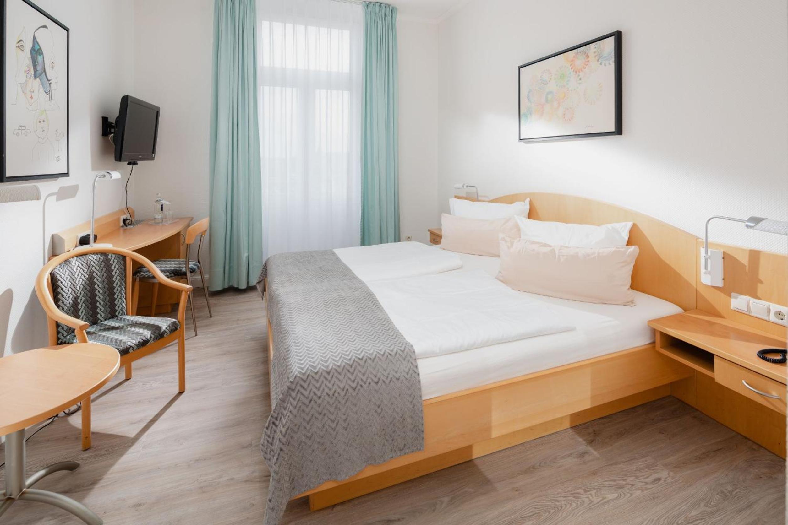 Deluxe Double Room - Photo 1