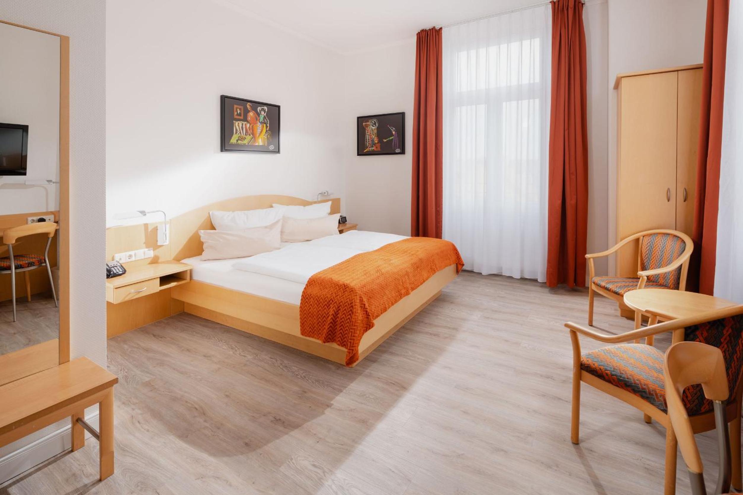 Comfort Triple Room - Photo 2